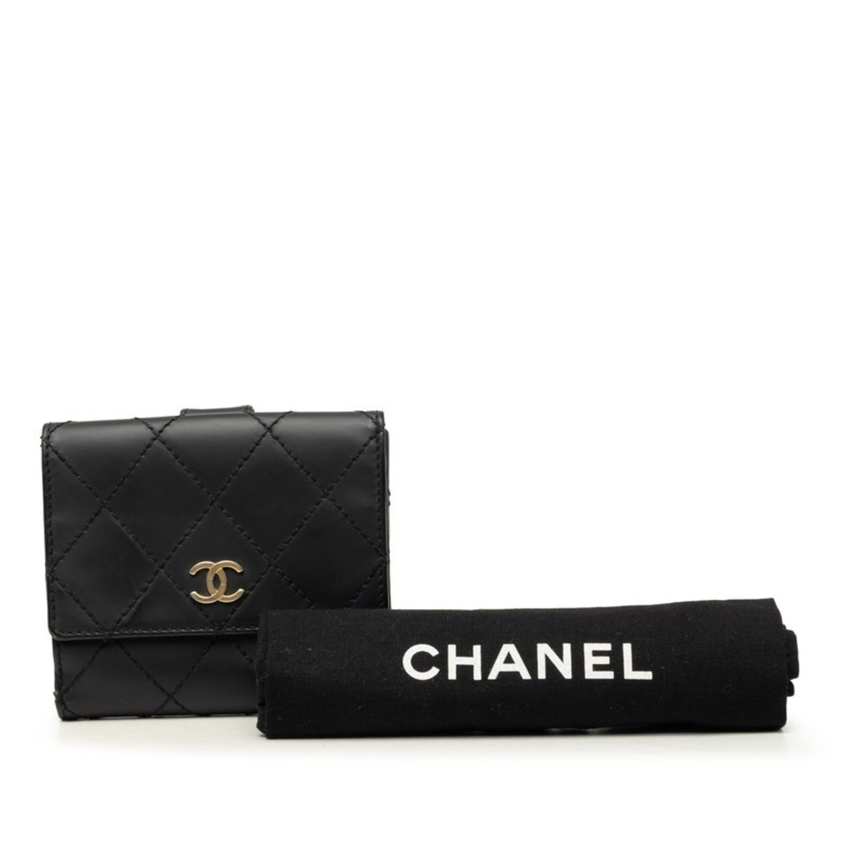 Chanel Black Leather Wallet (Bi-Fold) (Pre-Owned)