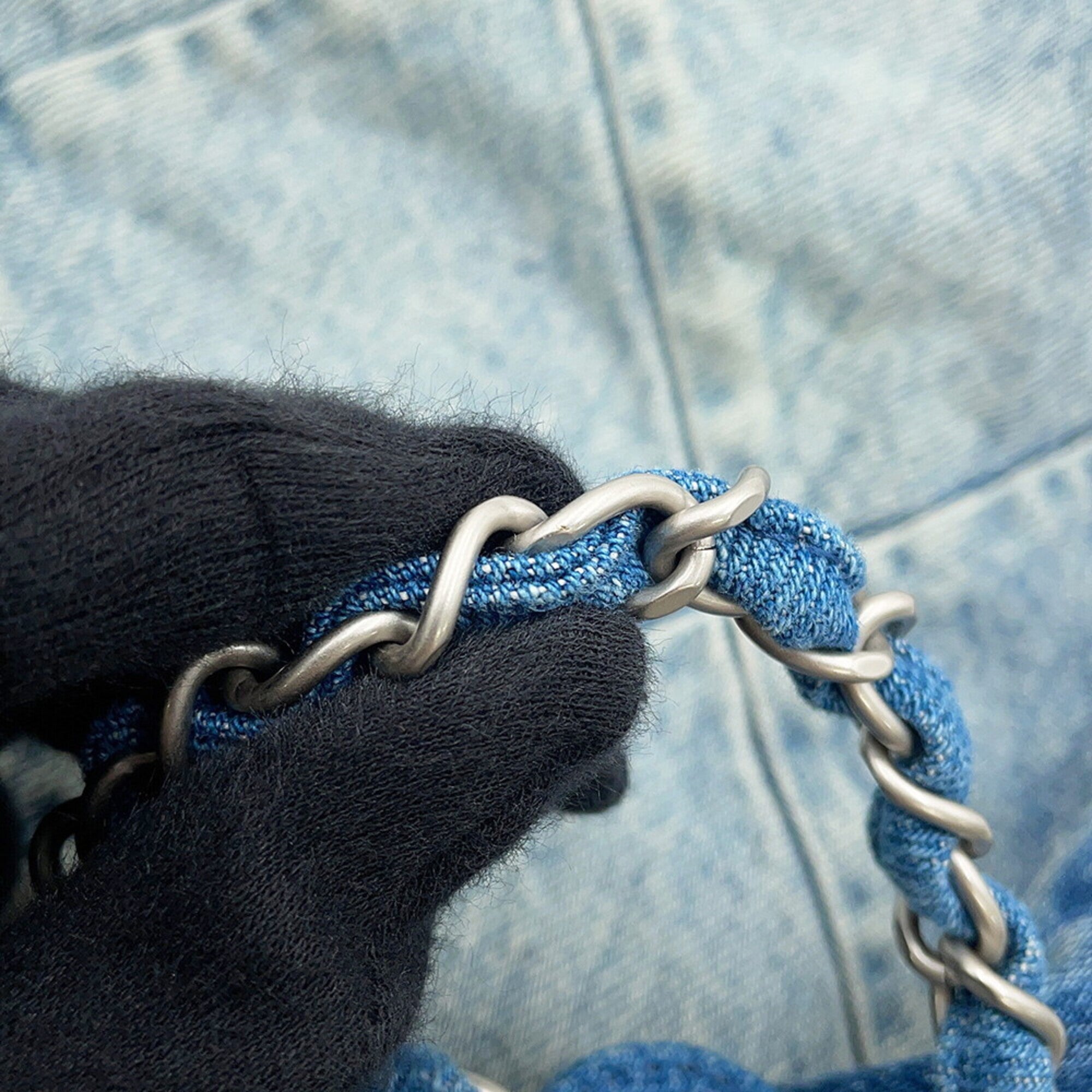 Chanel Blue Denim Handbag (Pre-Owned)