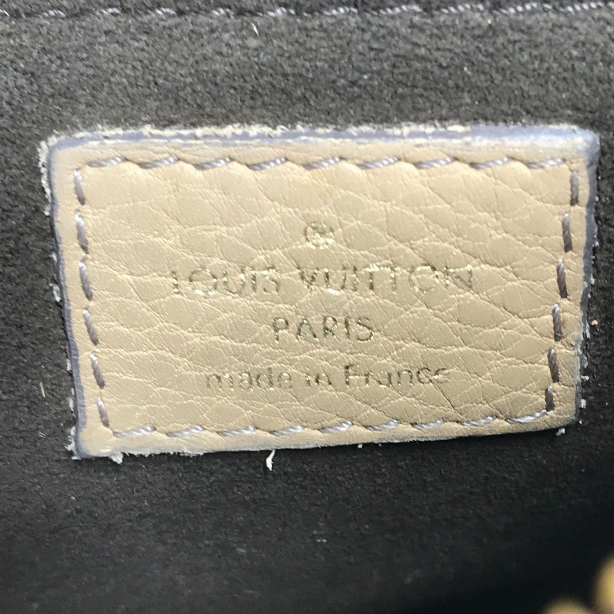 Louis Vuitton Beige Monogram Mahina Leather Leather Shoulder Bag (Pre-Owned)