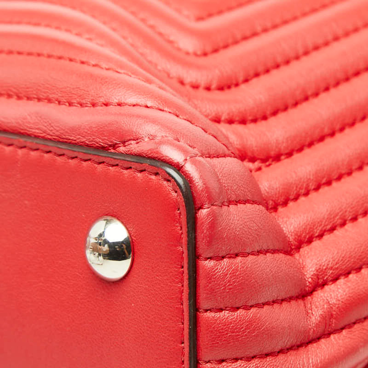 Fendi Red Color Leather Pouch Shoulder Bag (Pre-Owned)