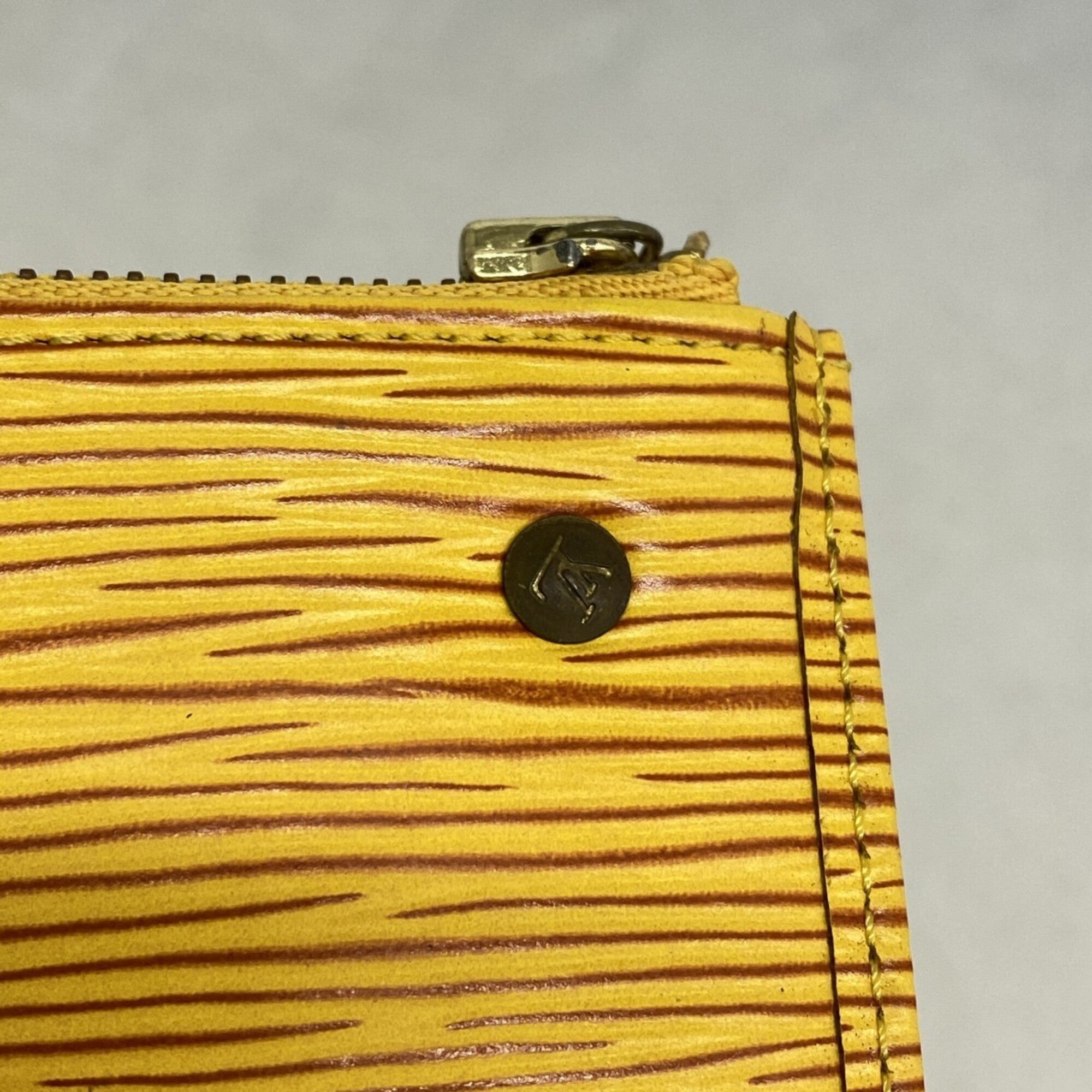 Louis Vuitton Jaune Coin Purse/Coin Case (Pre-Owned)