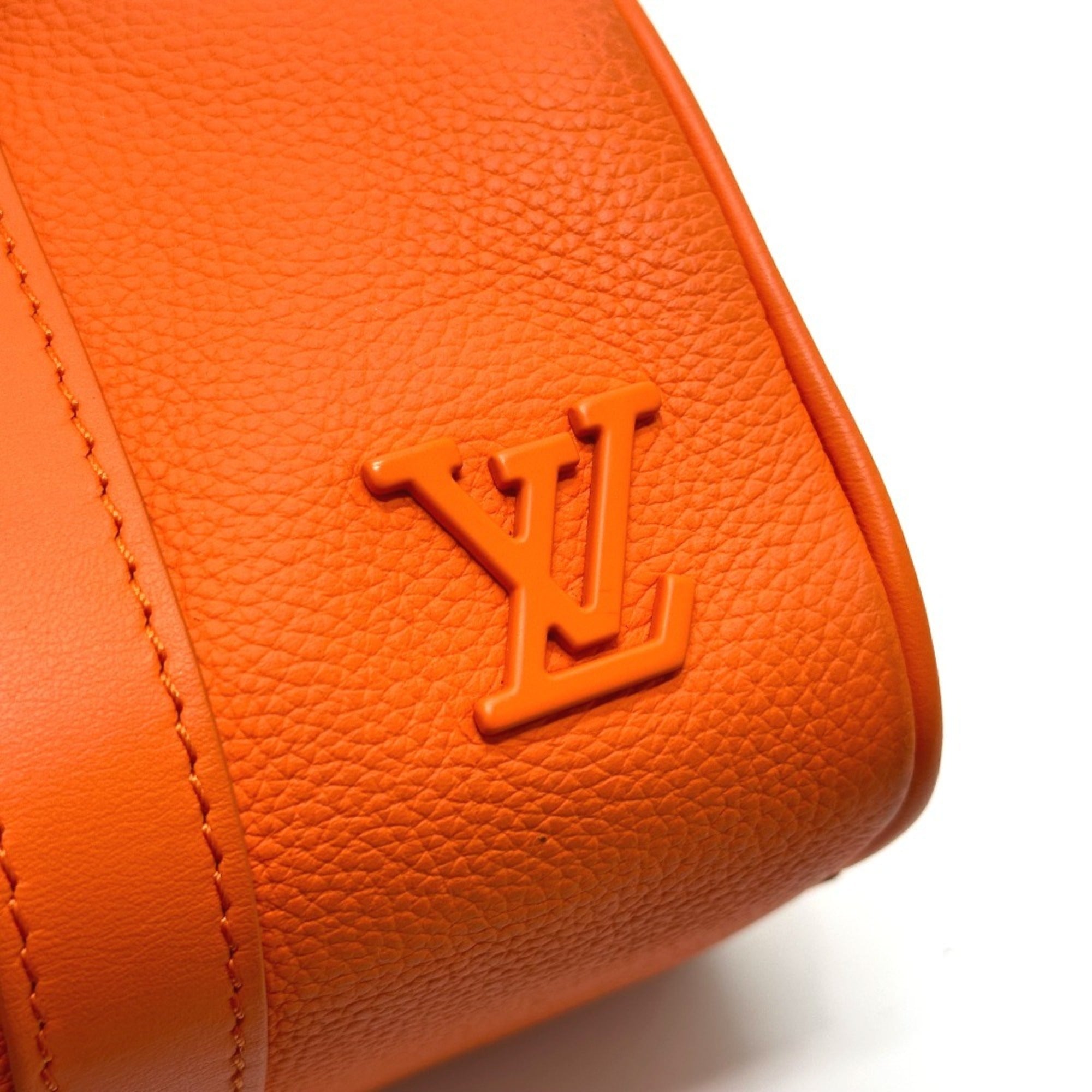 Louis Vuitton Orange Leather Shoulder Bag (Pre-Owned)