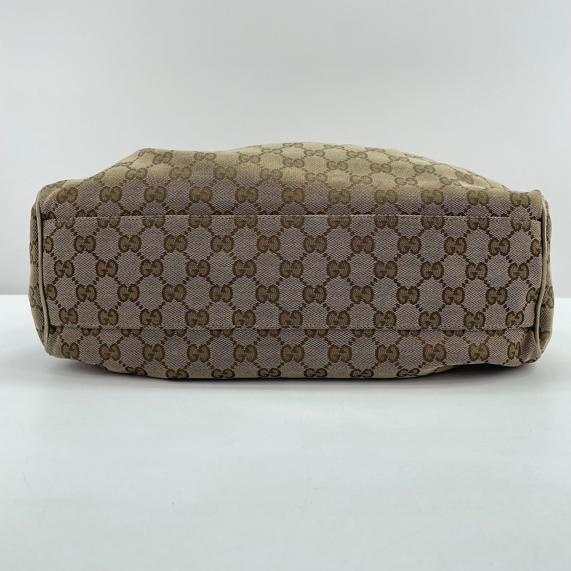 Gucci Beige Handbag (Pre-Owned)