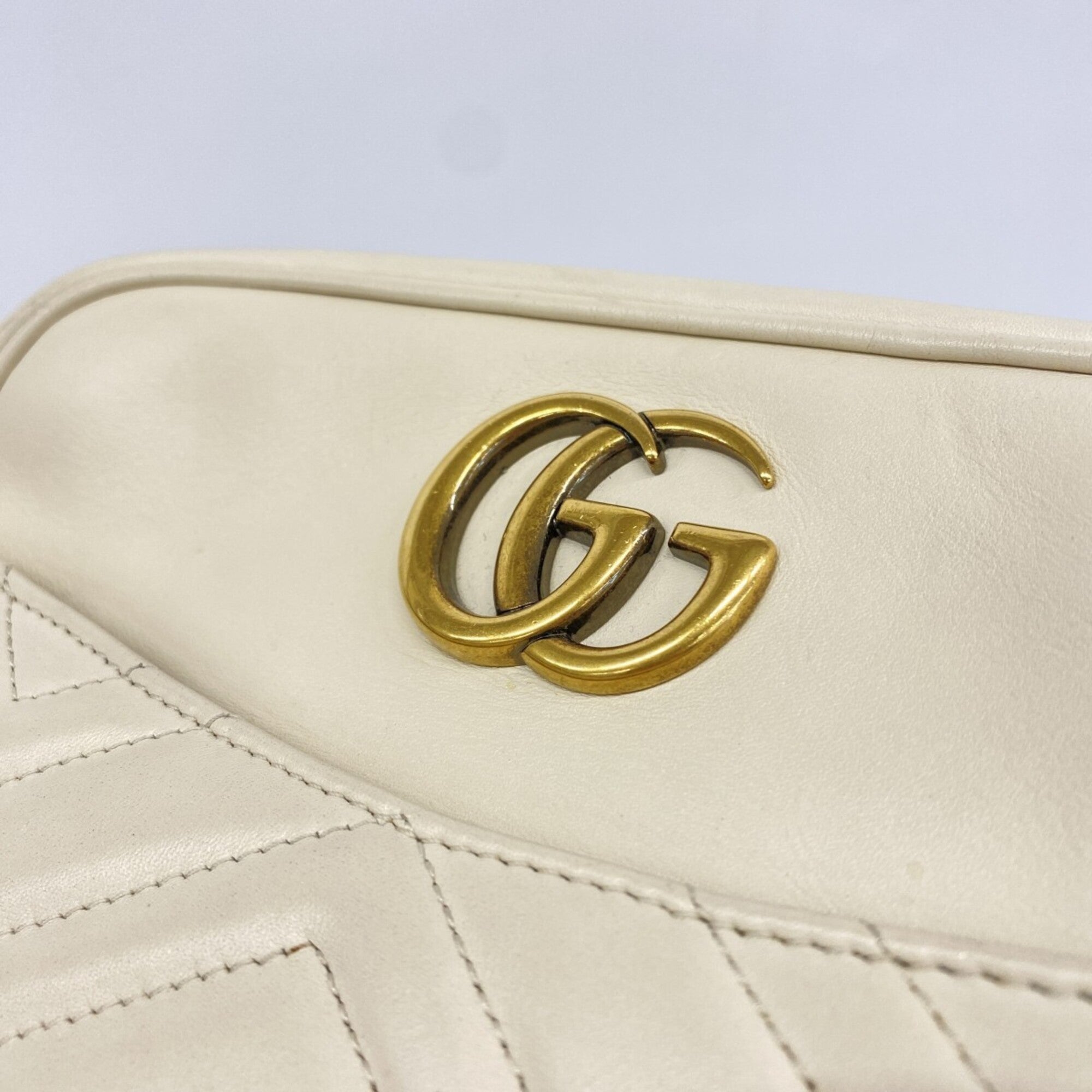 Gucci White Leather Shoulder Bag (Pre-Owned)
