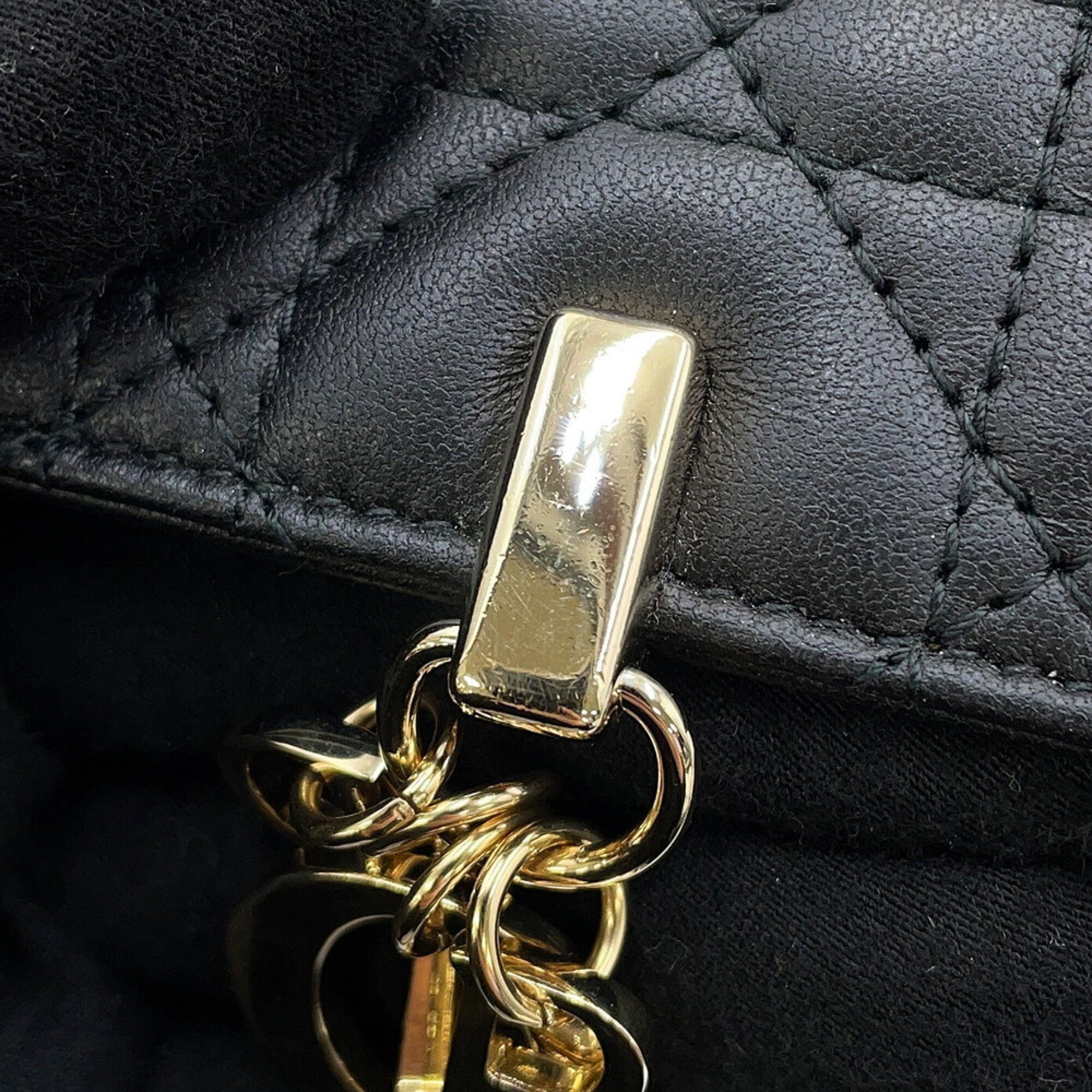 Christian Dior Black Leather Shoulder Bag (Pre-Owned)