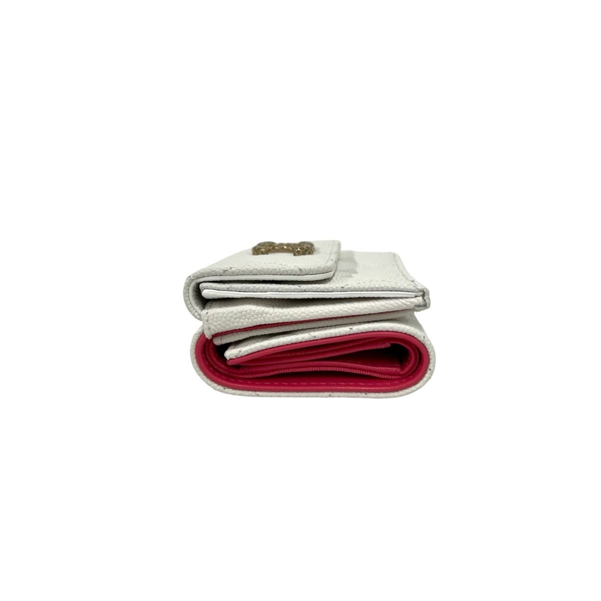 Chanel White Grained Calfskin Wallet (Tri-Fold) (Pre-Owned)