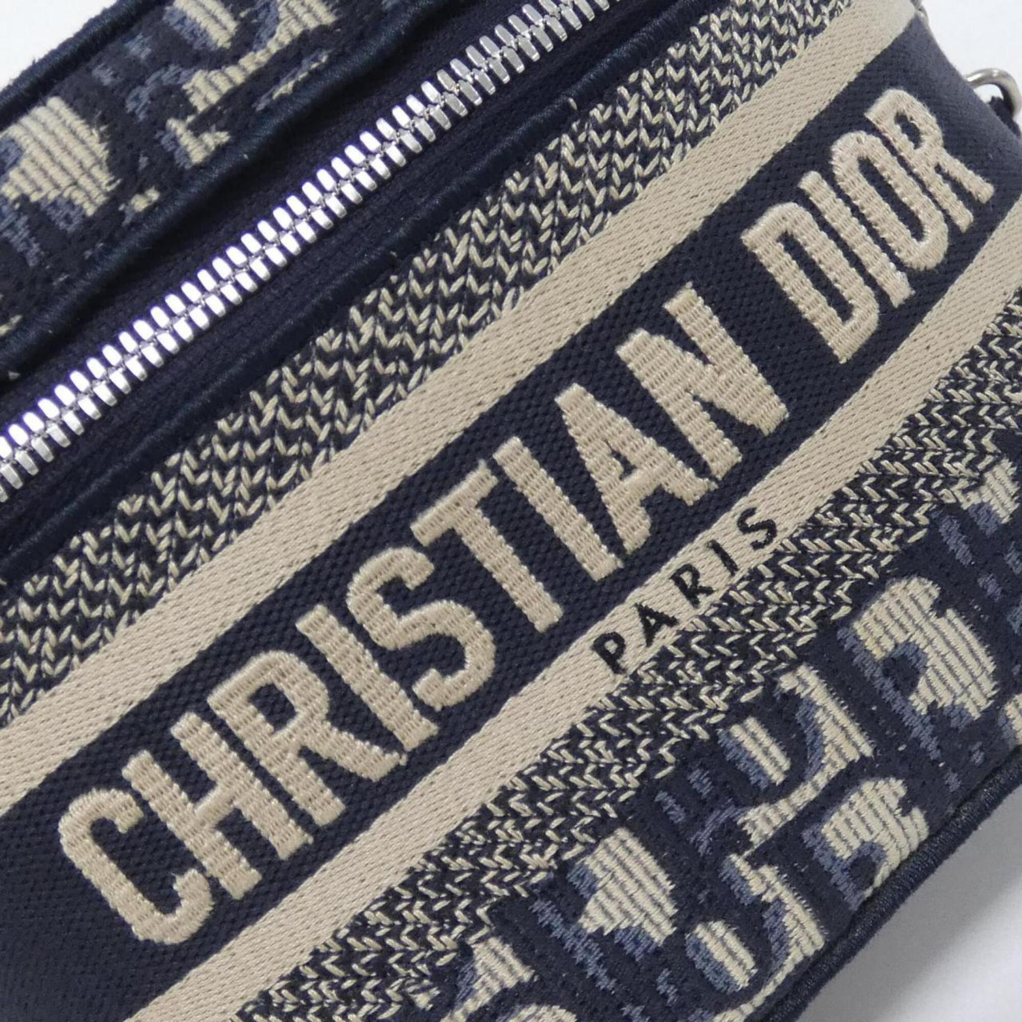 Christian Dior Blue Canvas Handbag (Pre-Owned)
