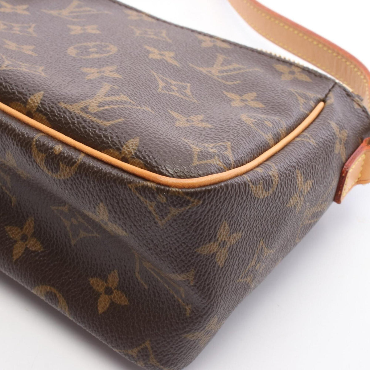 Louis Vuitton Brown Monogram Coated Canvas Leather Handbag Shoulder Bag (Pre-Owned)