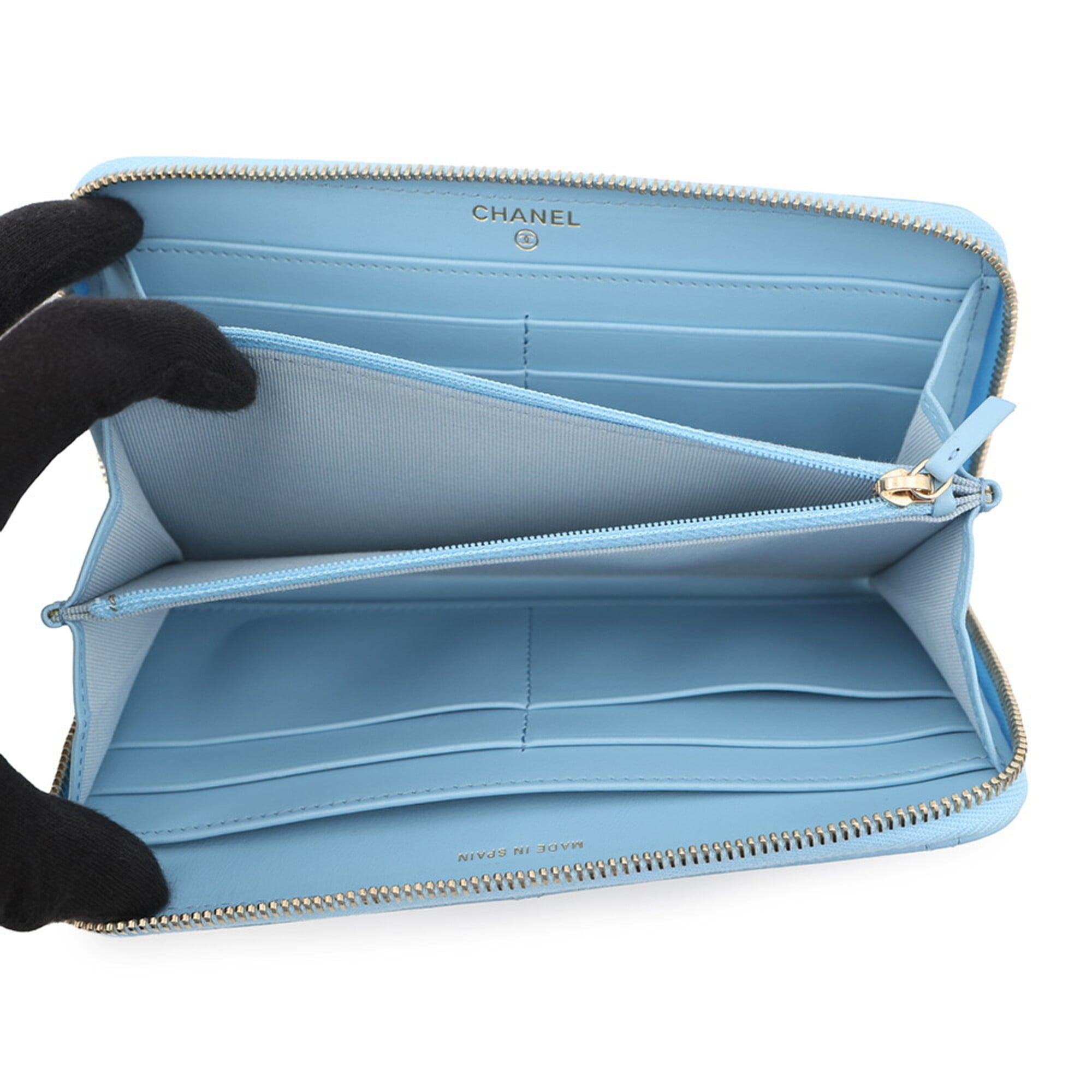 Chanel Light Blue Leather Long Wallet (Bi-Fold) (Pre-Owned)