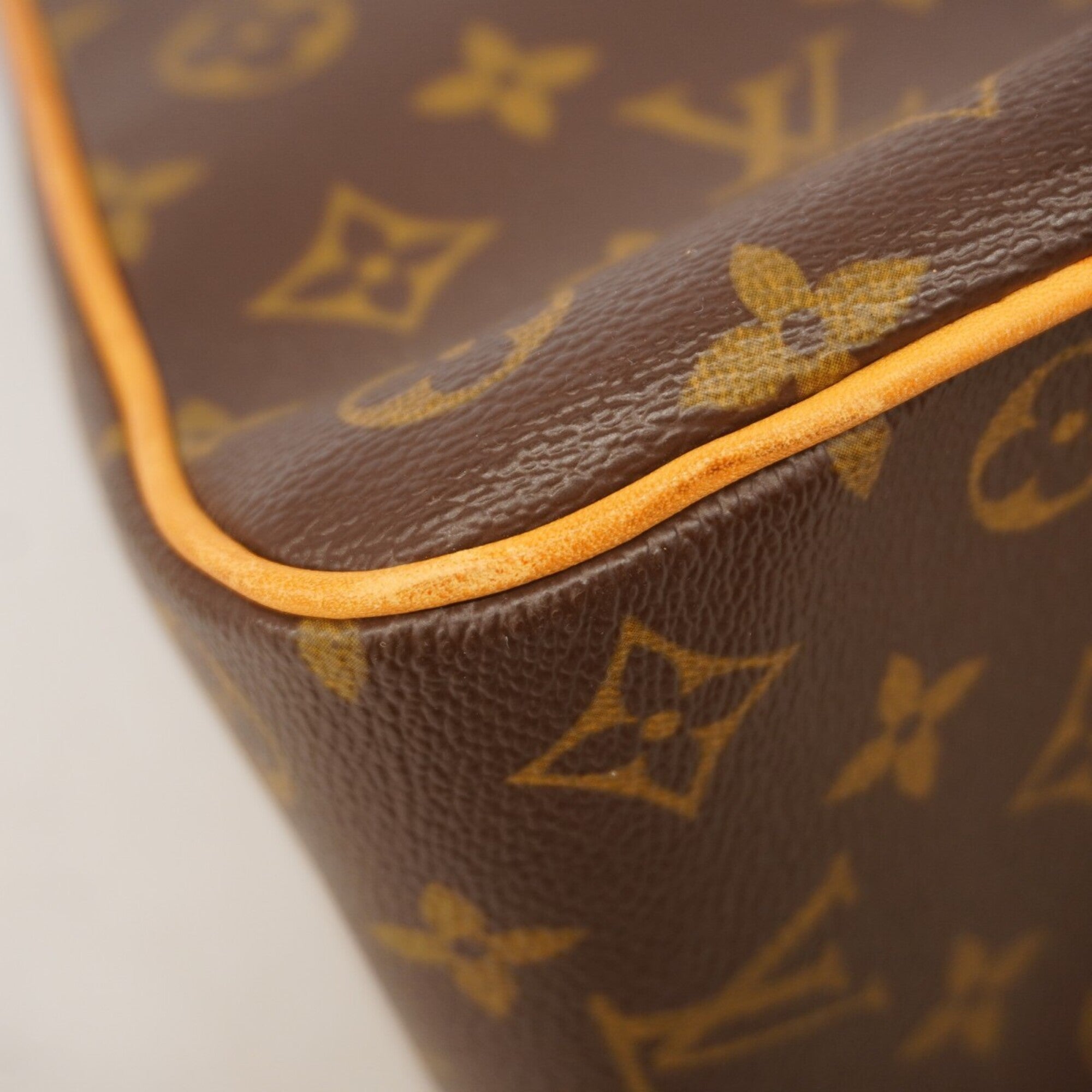 Louis Vuitton Brown Tote Bag (Pre-Owned)