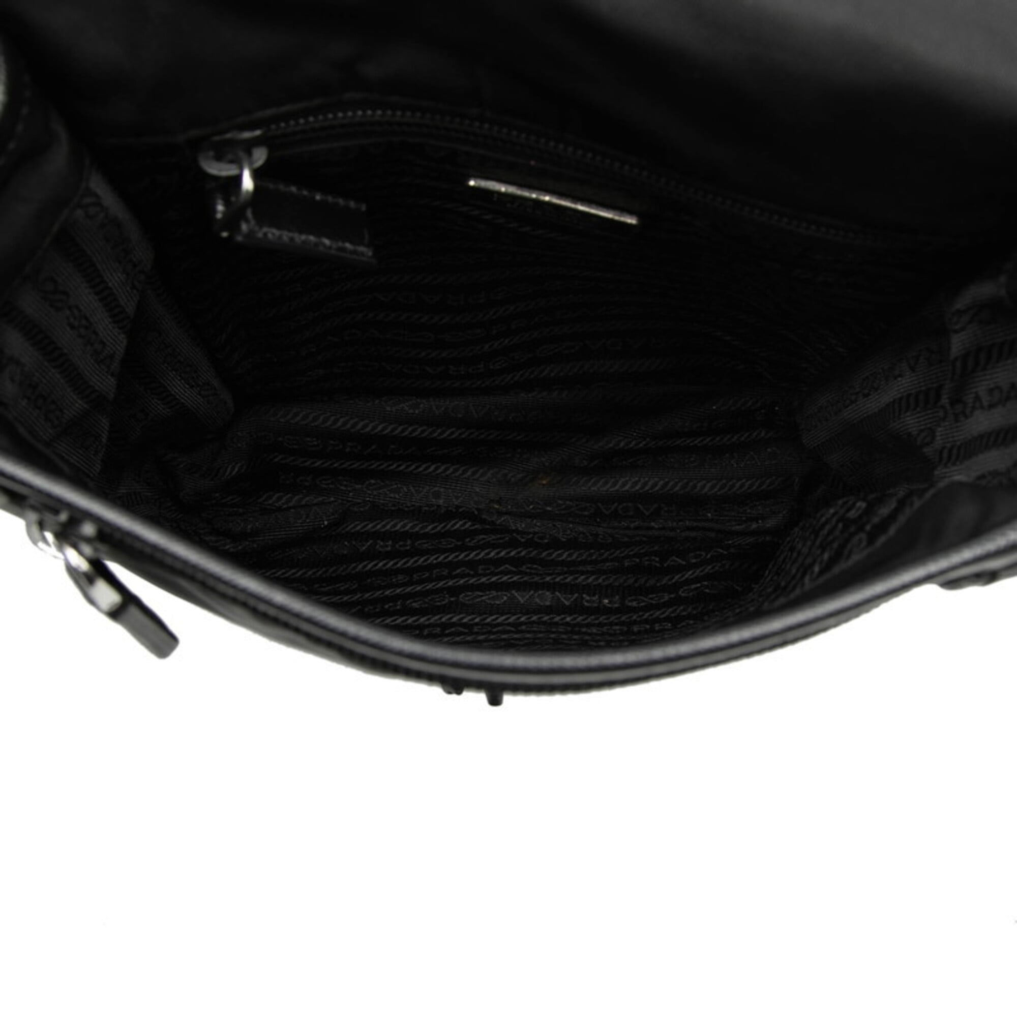 Prada Black Nylon Leather Shoulder Bag (Pre-Owned)