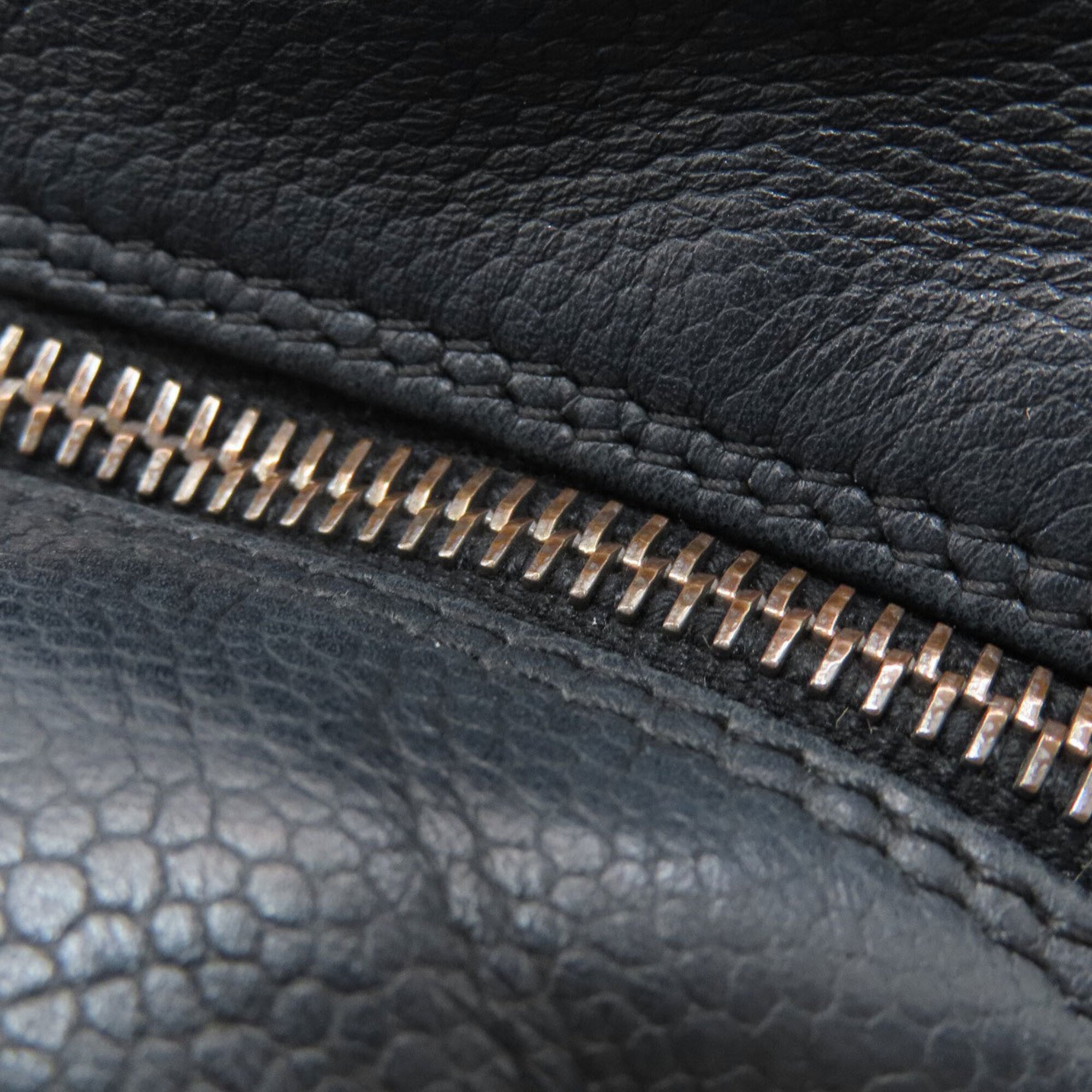 Chanel Black Leather Tote Bag (Pre-Owned)