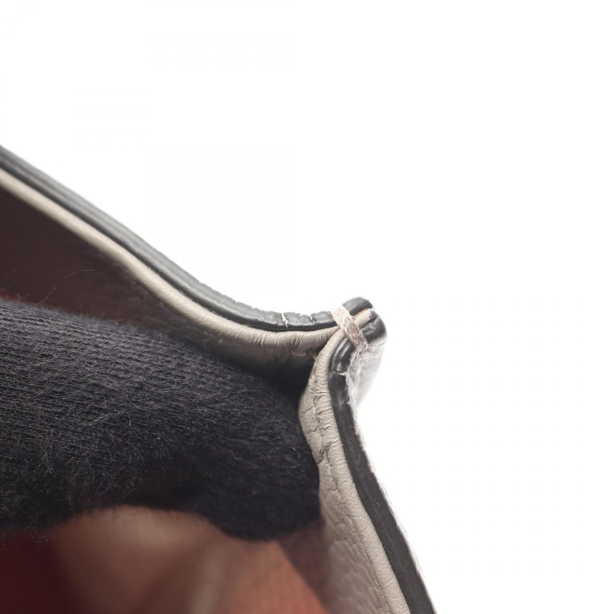 Gucci Gray Leather Handbag (Pre-Owned)