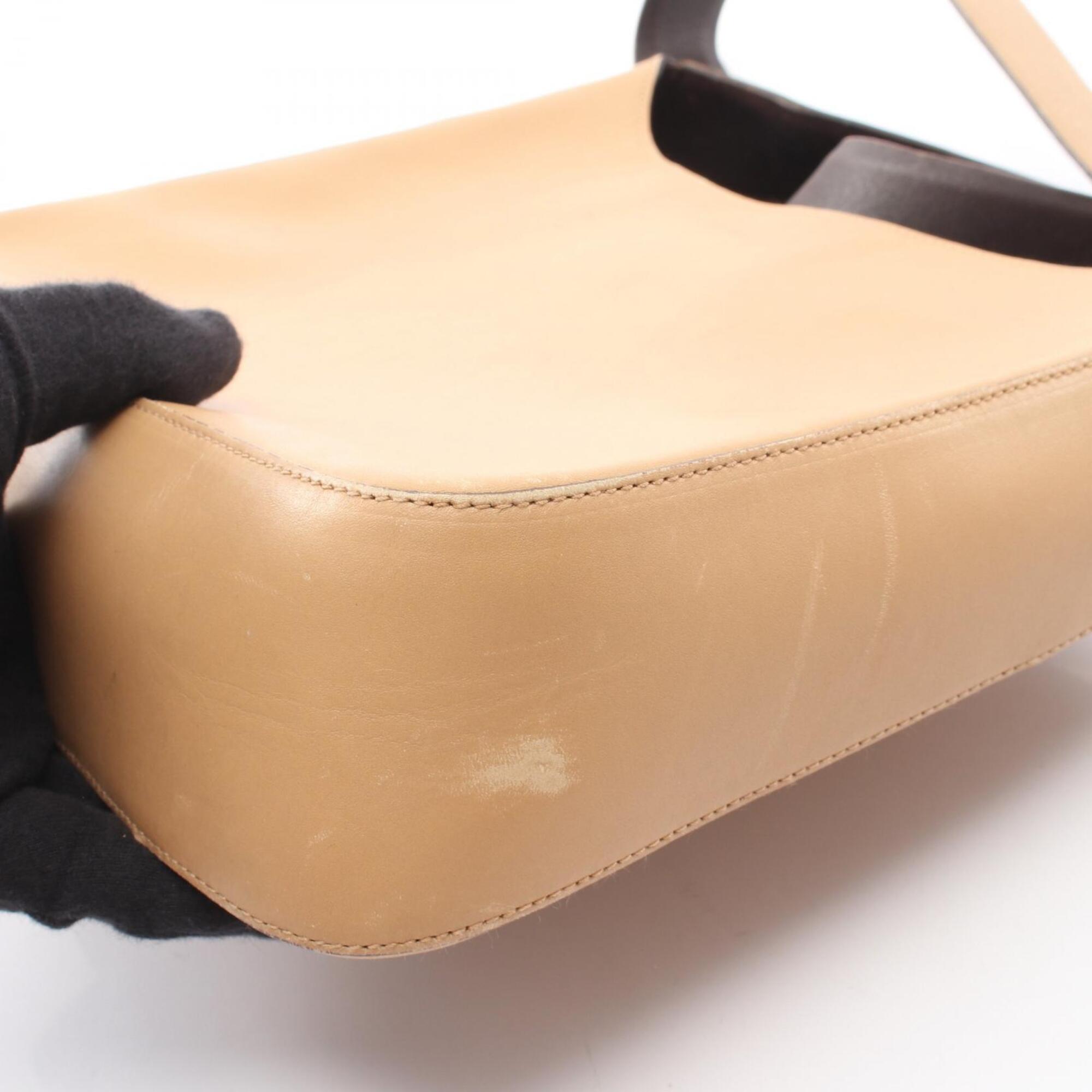 Prada Beige Leather Handbag Shoulder Bag (Pre-Owned)