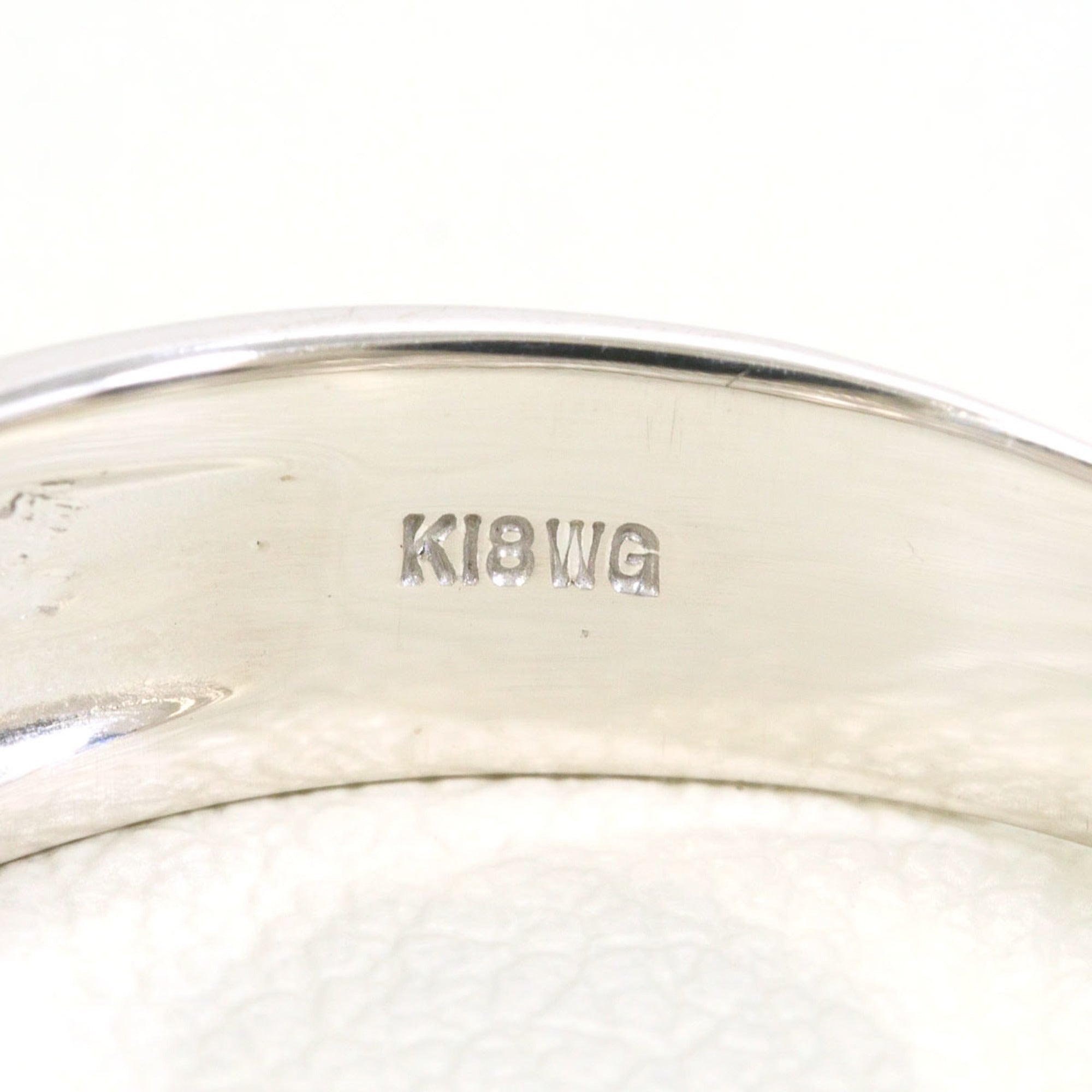 Unbranded White Gold White Gold (18K) Band Ring (Pre-Owned)