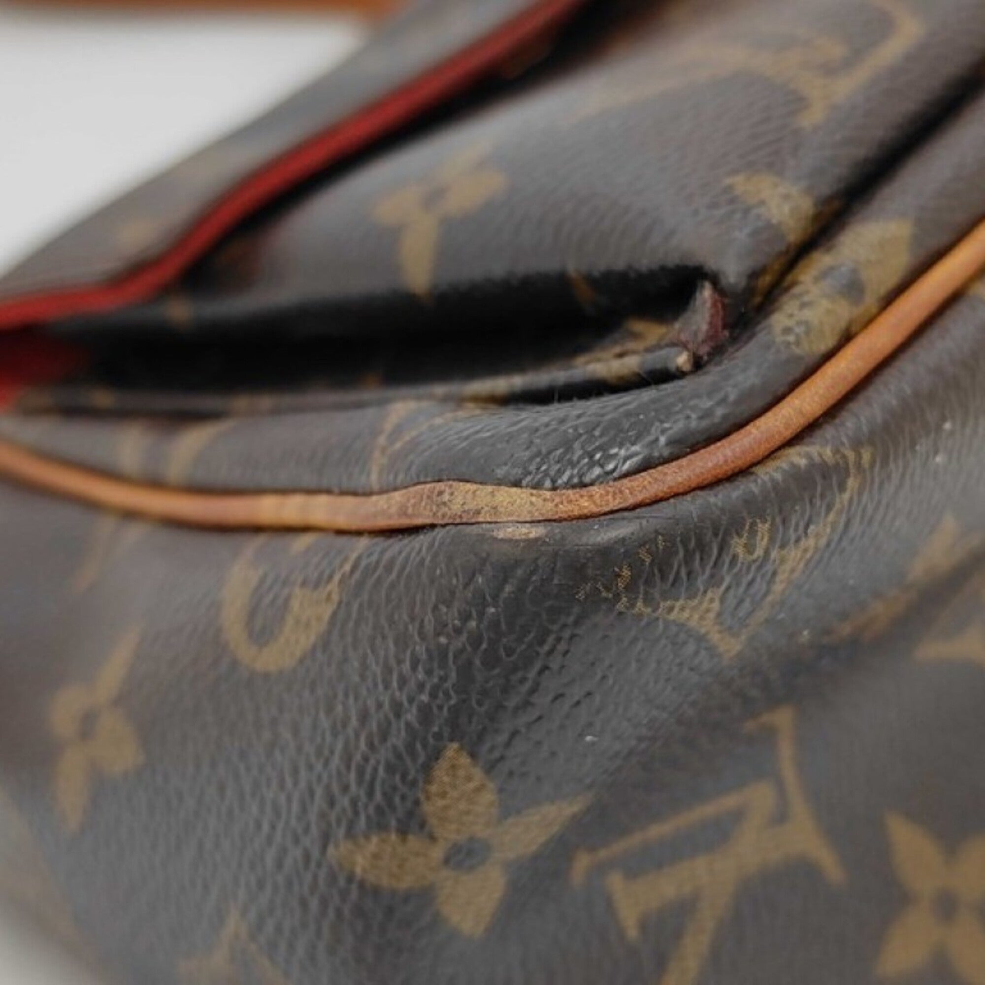 Louis Vuitton Monogram Brown Monogram Shoulder Bag (Pre-Owned)