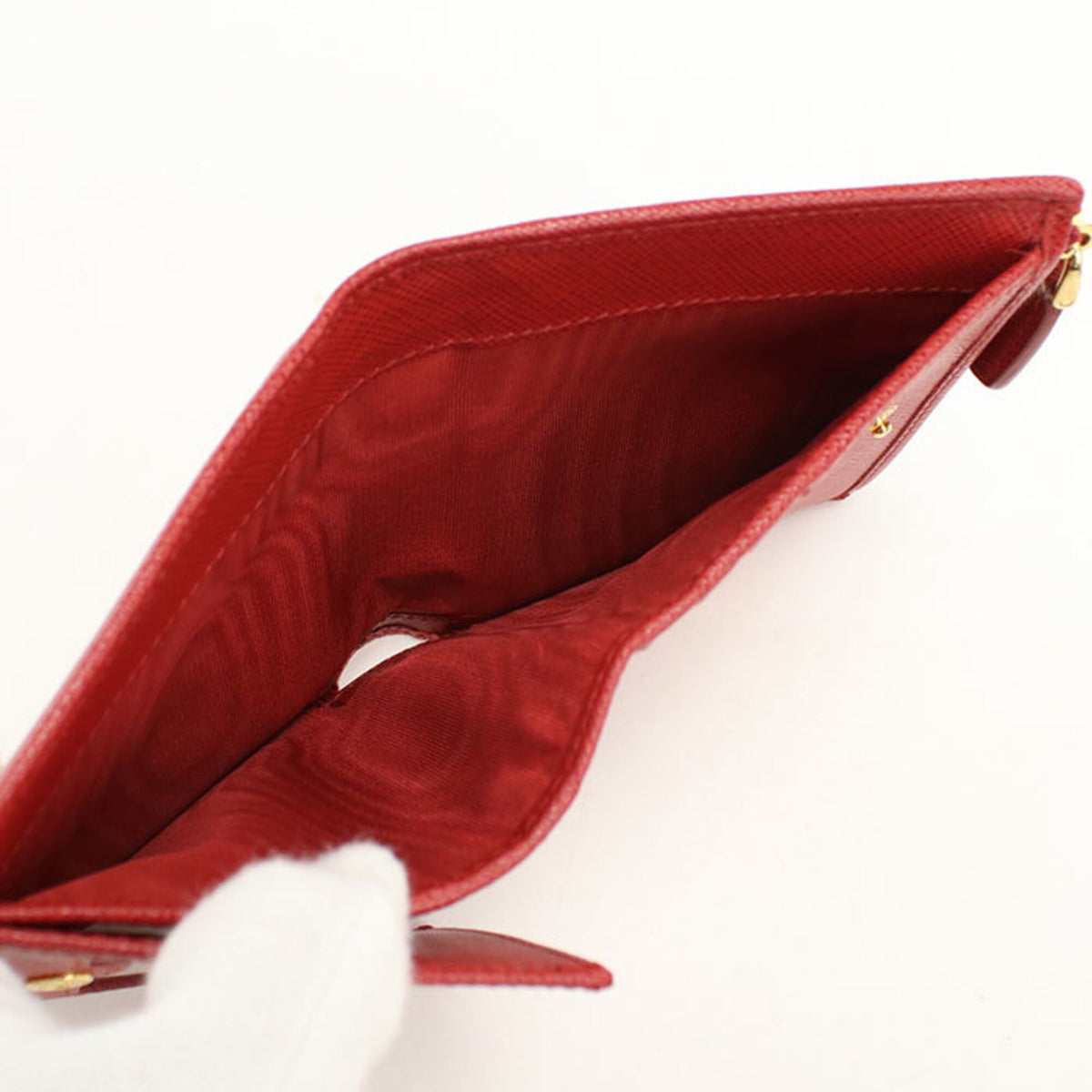 Prada Red Color Leather Wallet (Bi-Fold) (Pre-Owned)