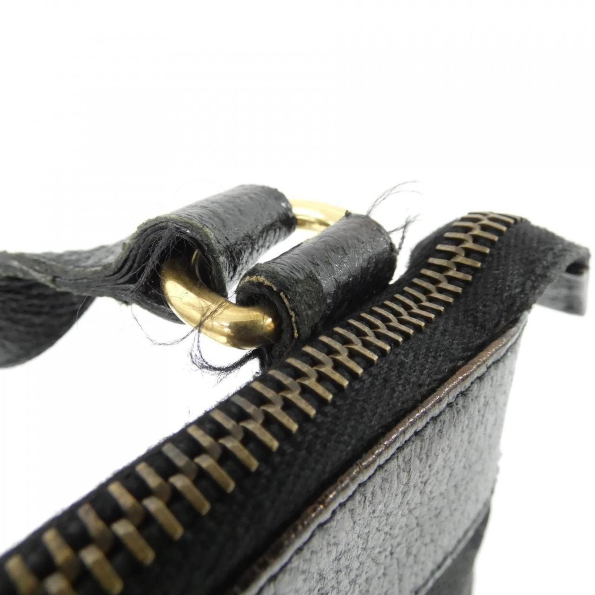 Gucci Black Gg Canvas Shoulder Bag (Pre-Owned)