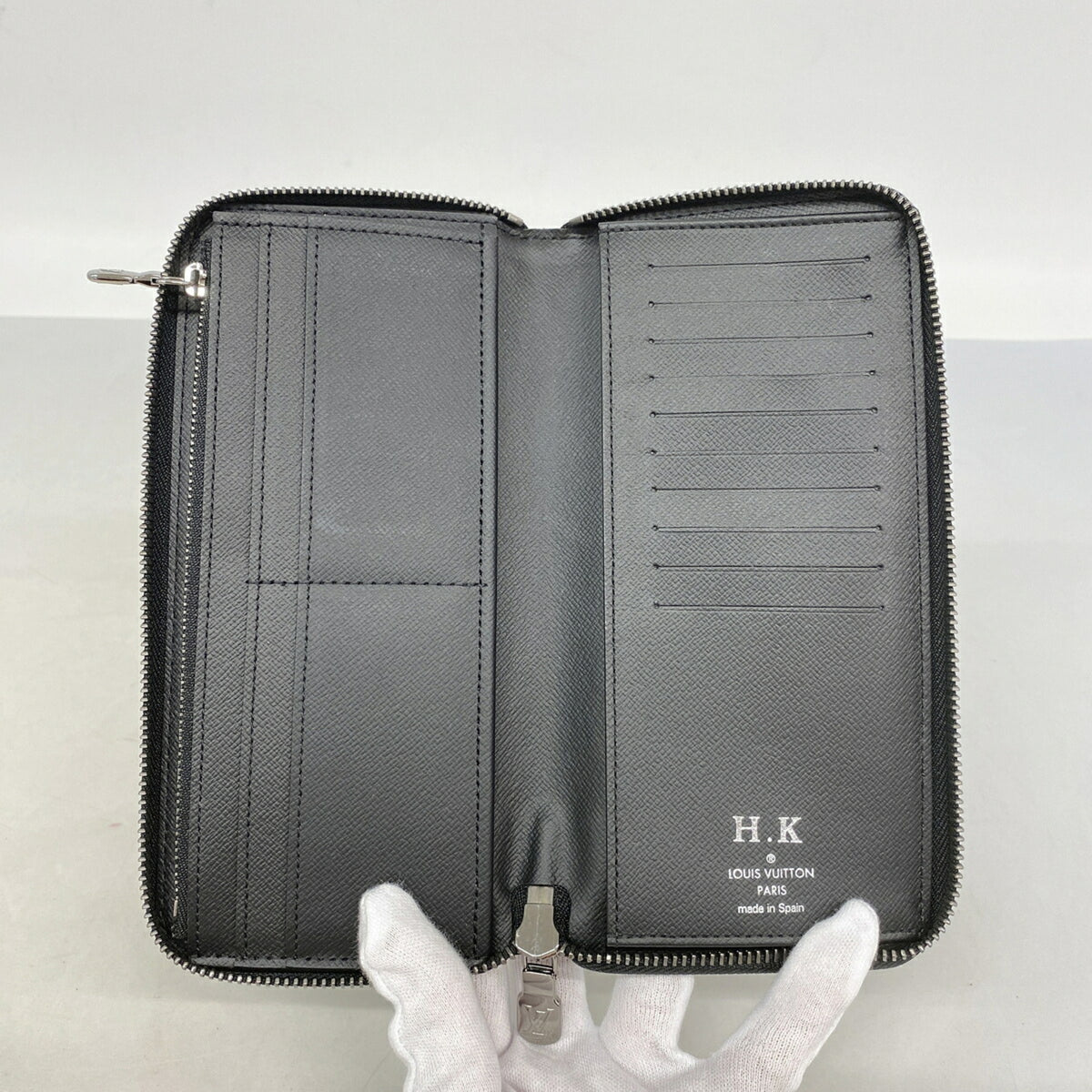 Louis Vuitton Black Long Wallet (Bi-Fold) (Pre-Owned)
