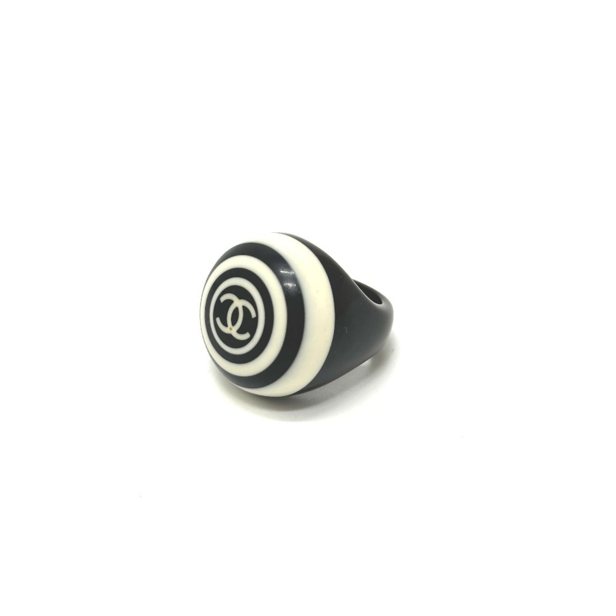 Chanel Black White Plastic Band Ring (Pre-Owned)