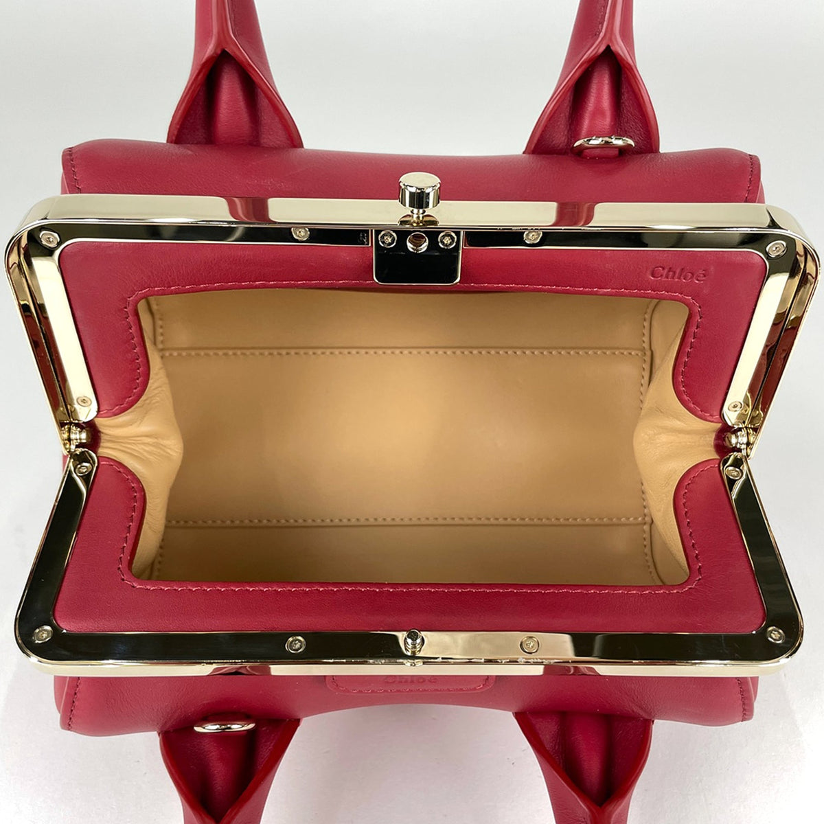 Chloé Red Color Leather Handbag (Pre-Owned)