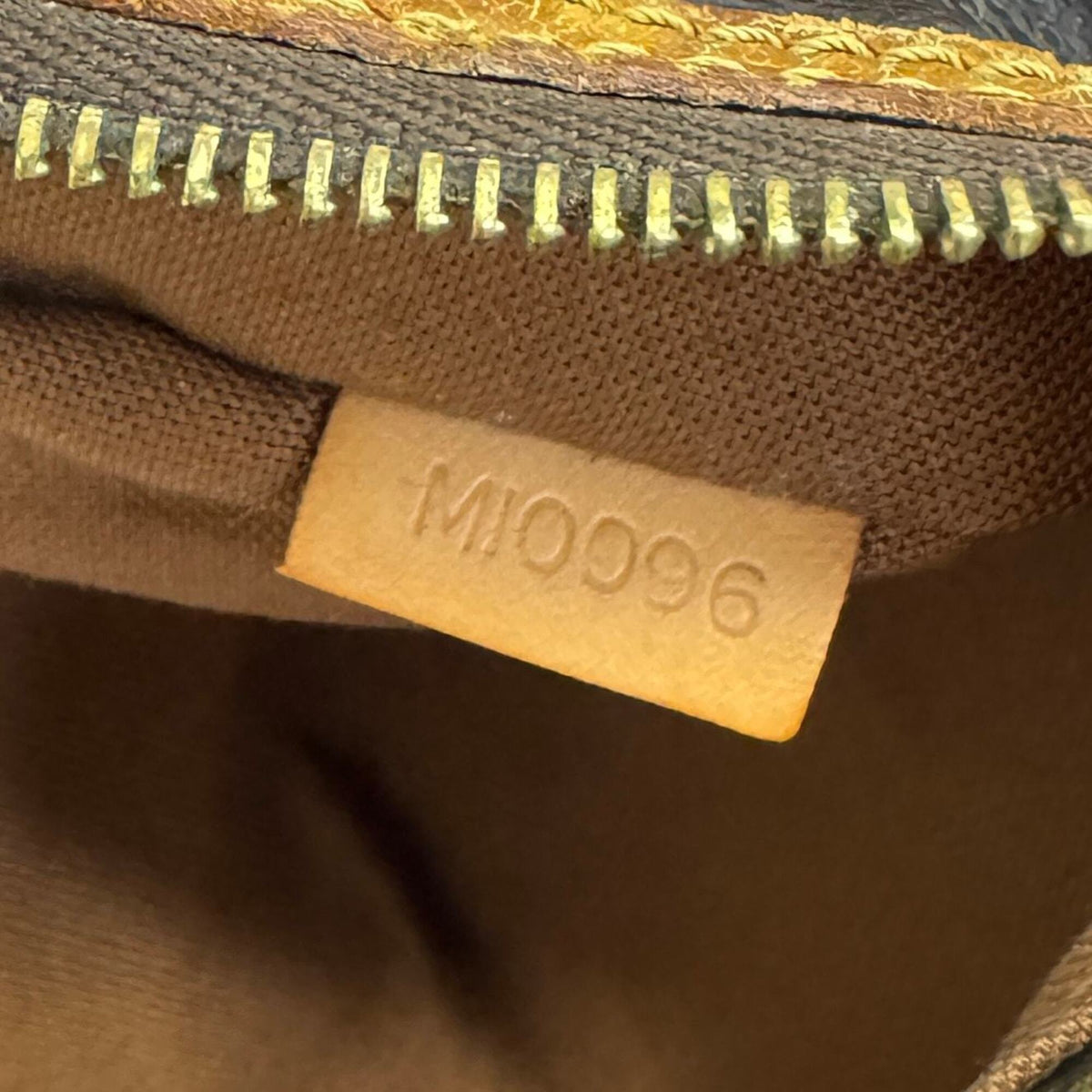 Louis Vuitton Brown Monogram Pochette Shoulder Bag (Pre-Owned)