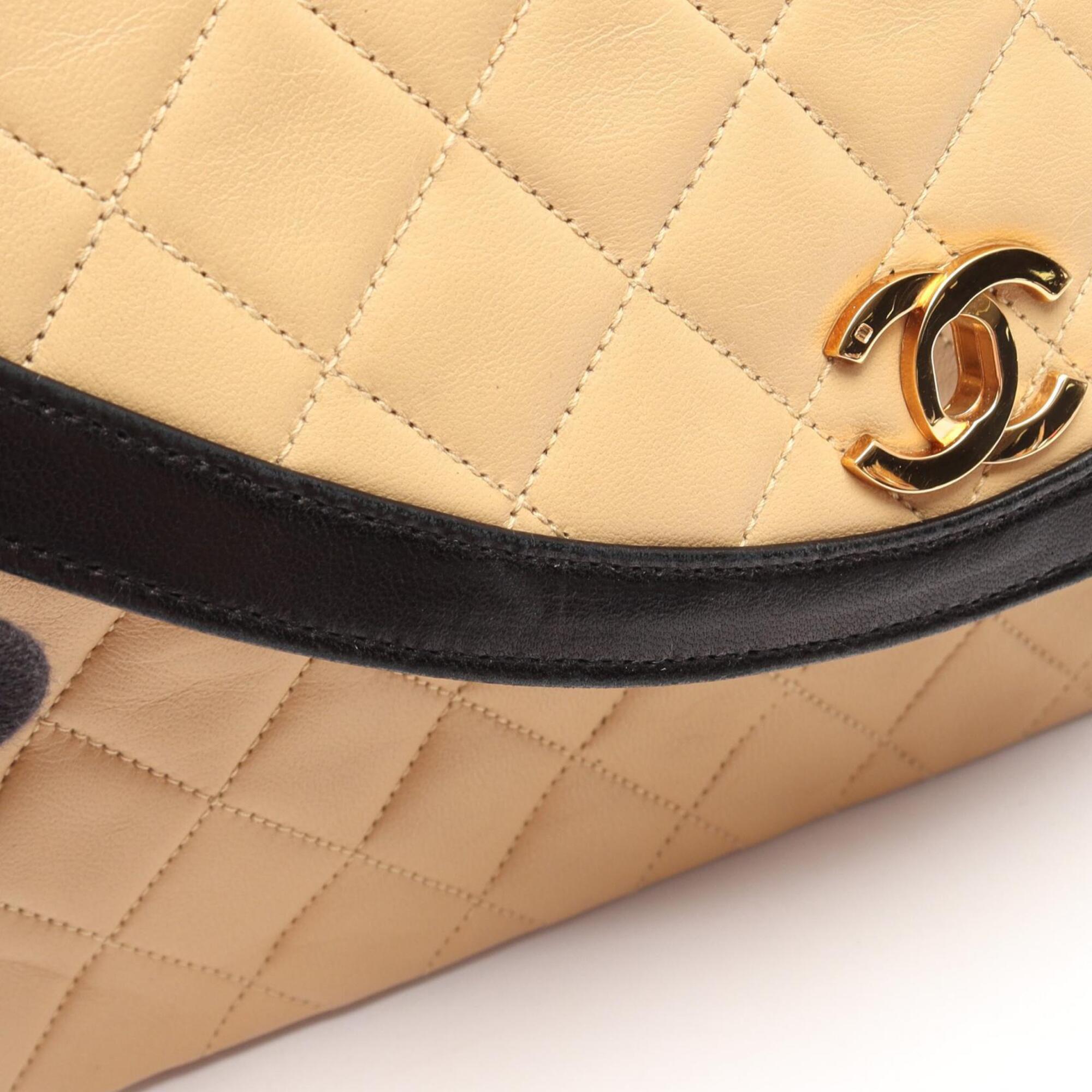 Chanel Beige Leather Handbag Shoulder Bag (Pre-Owned)