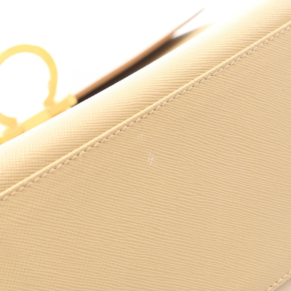 Salvatore Ferragamo Gancini Beige Leather Handbag (Pre-Owned)