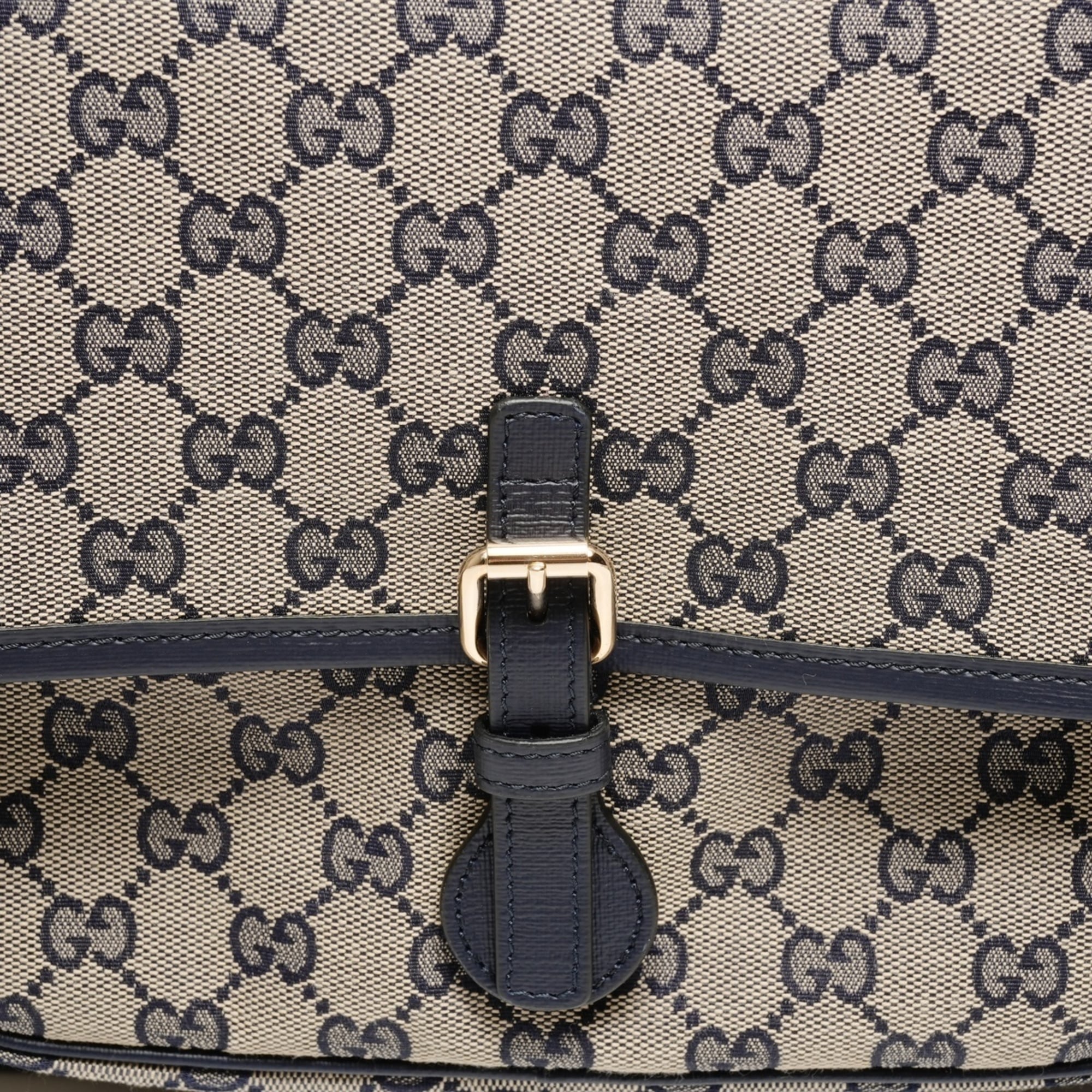 Gucci Beige Messenger Bag Shoulder Bag (Pre-Owned)