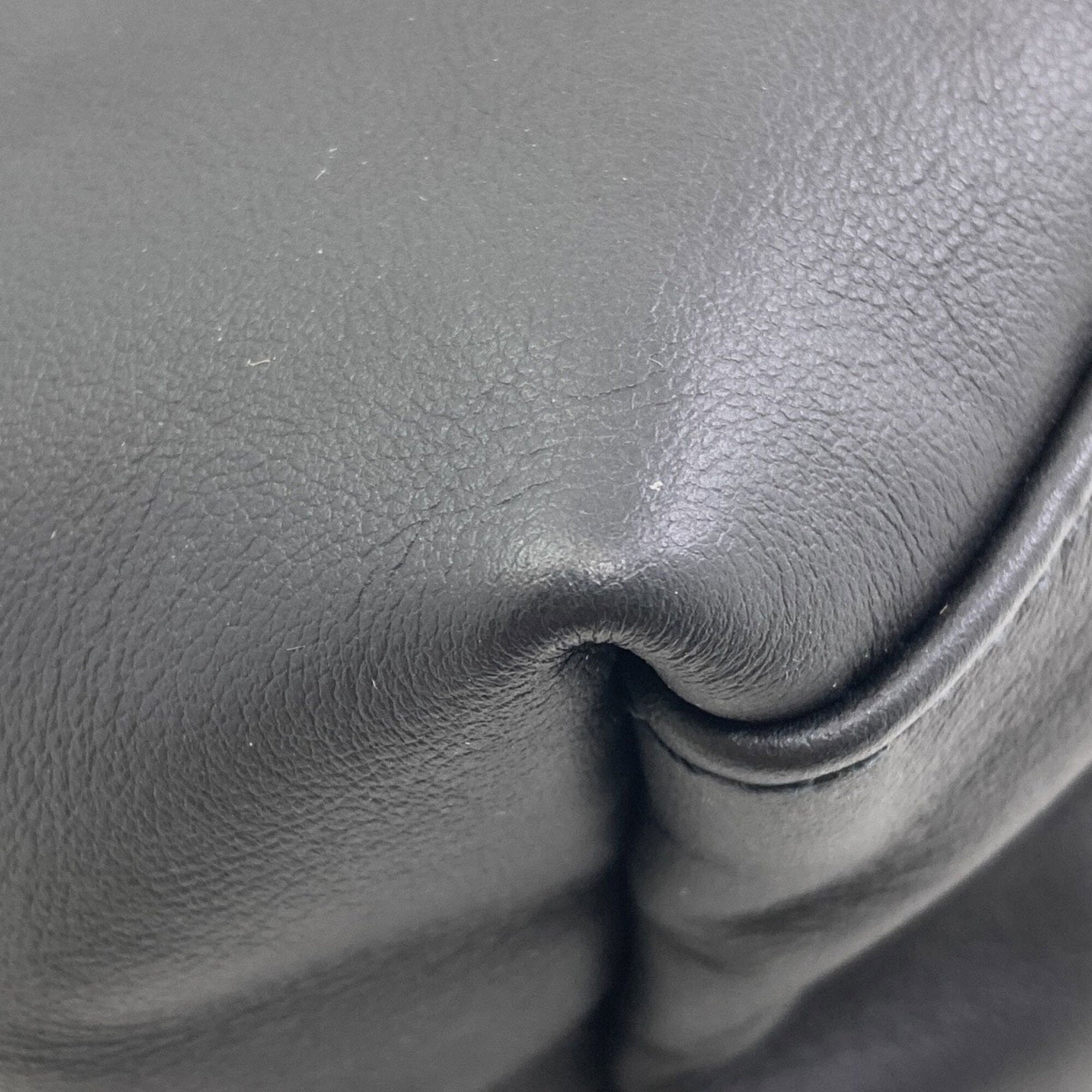 Longchamp Le Pliage Black Leather Handbag (Pre-Owned)