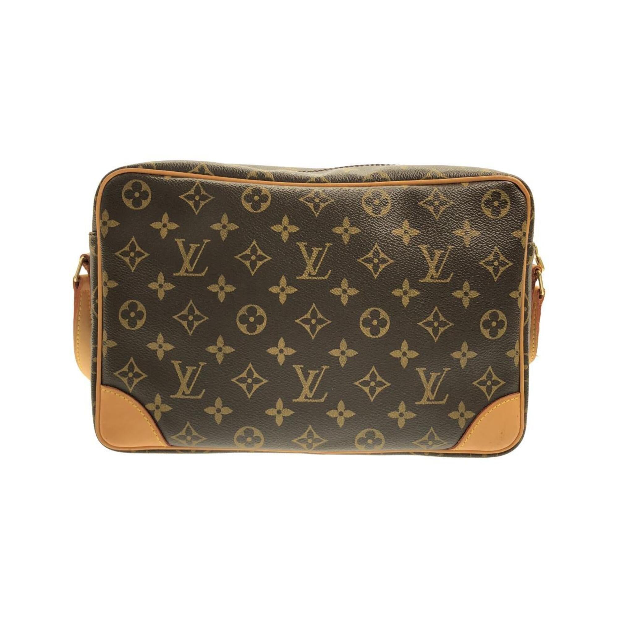 Louis Vuitton Brown Coated Canvas Shoulder Bag (Pre-Owned)
