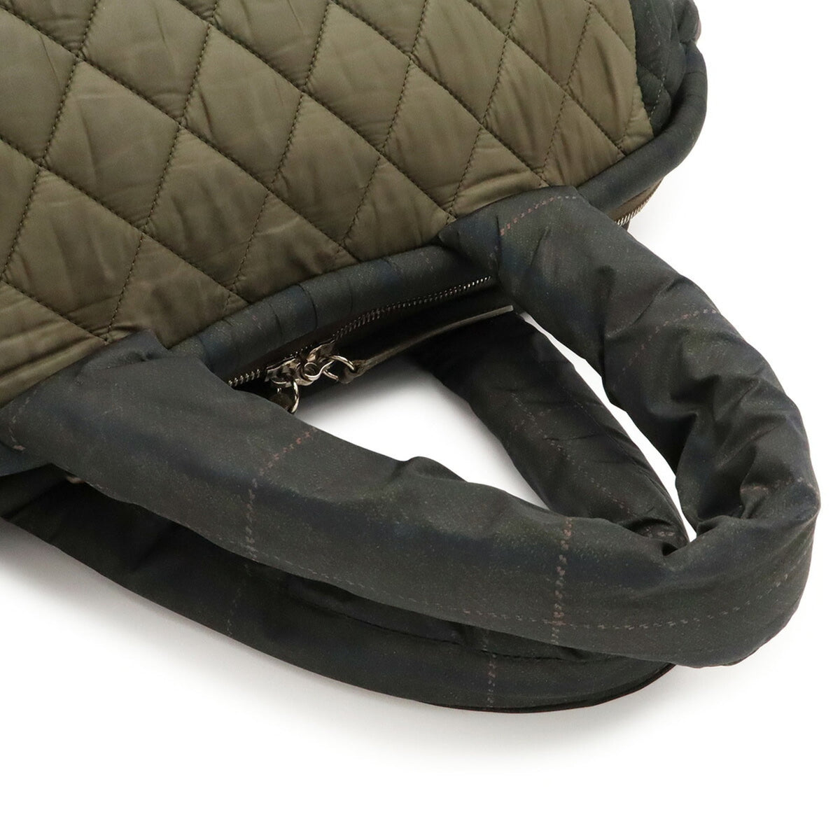 Chanel Green Khaki Nylon Leather Handbag (Pre-Owned)