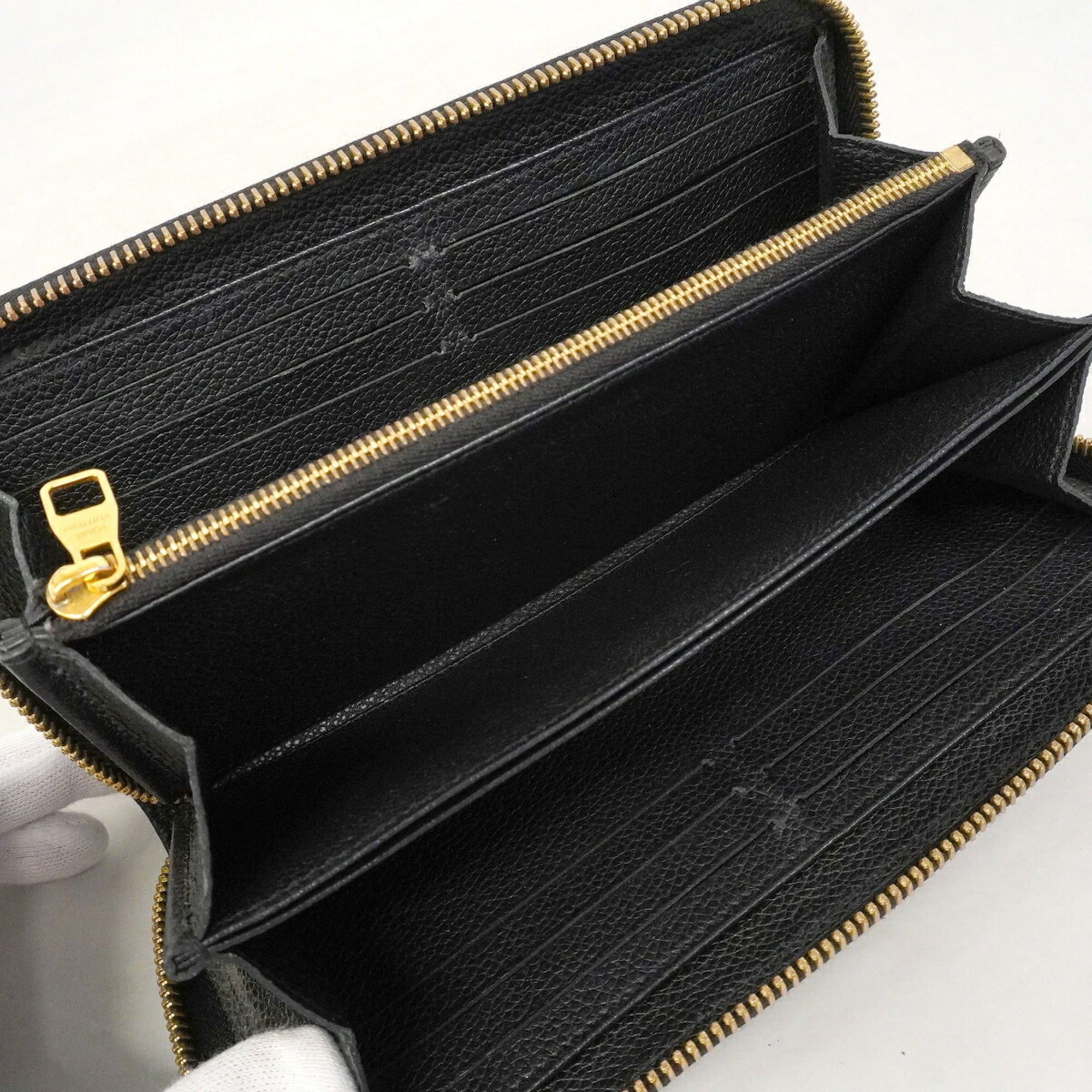 Louis Vuitton Noir Long Wallet (Bi-Fold) (Pre-Owned)