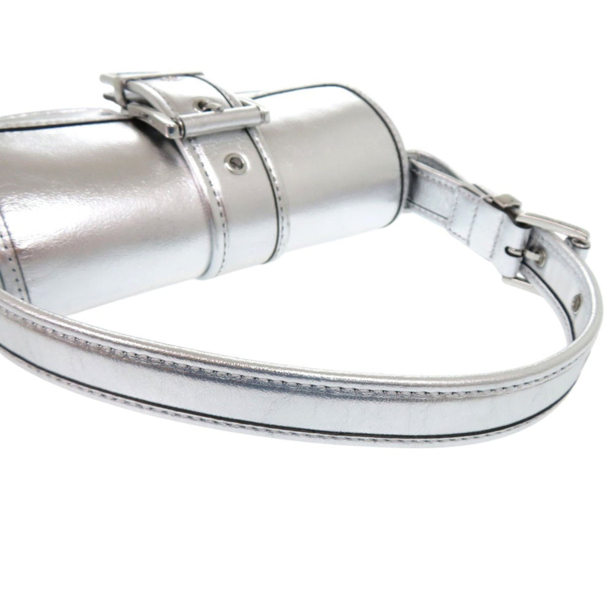 Michael Kors Metallic Silver Leather Shoulder Bag (Pre-Owned)