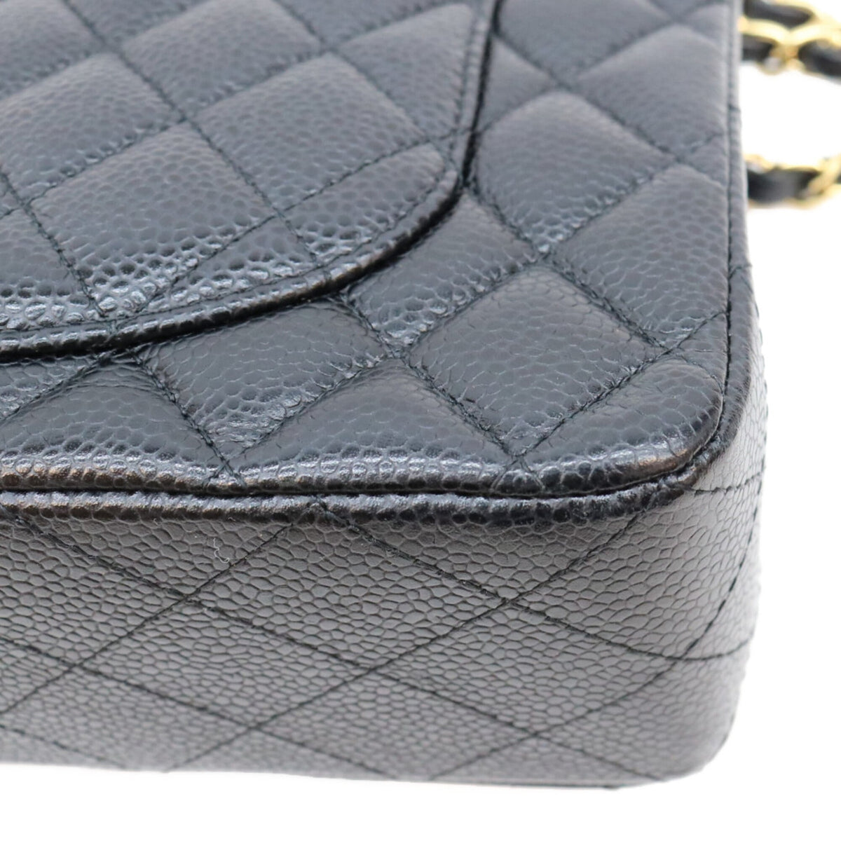 Chanel Black Grained Calfskin Shoulder Bag (Pre-Owned)