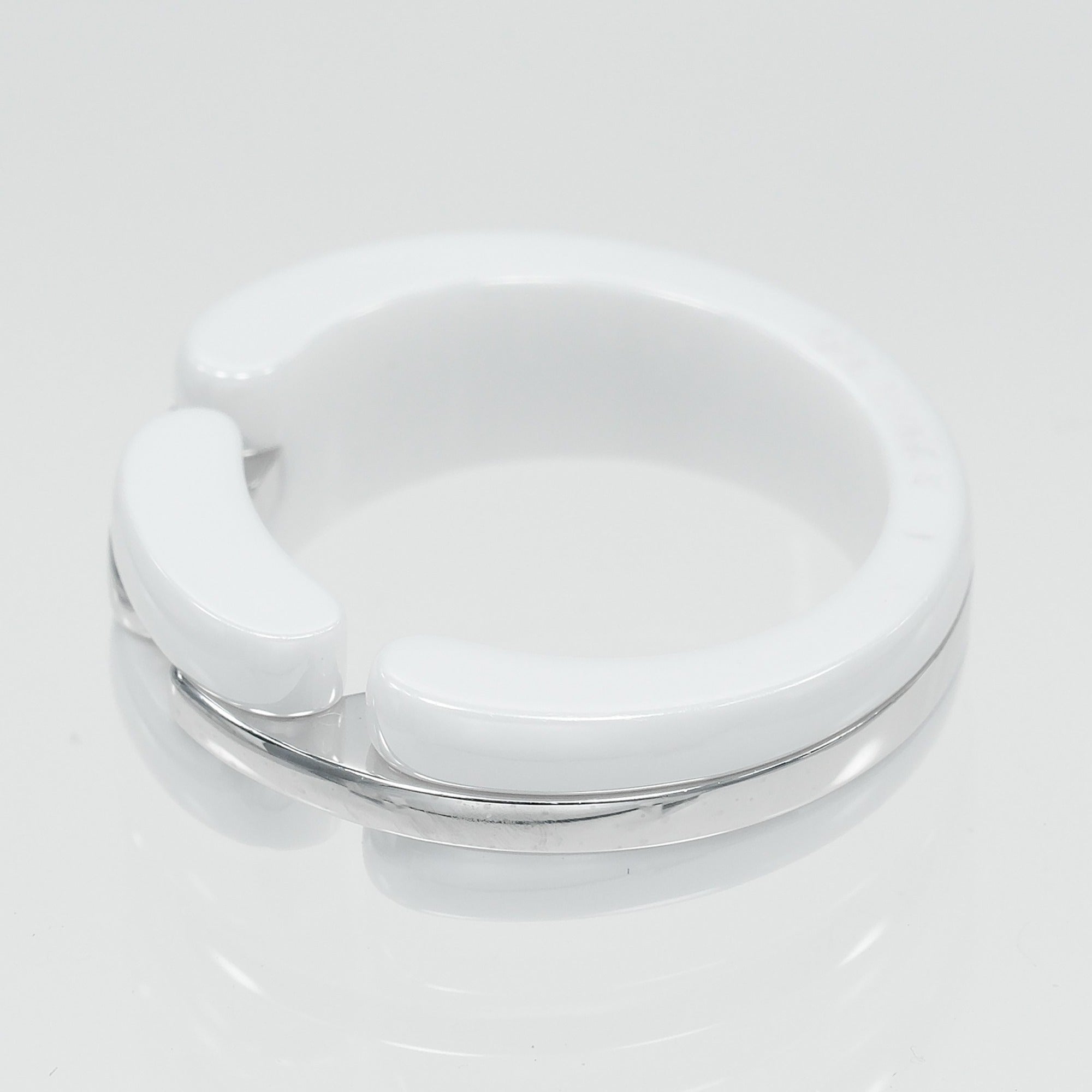 Chanel White Gold (18K) Ceramic Band Ring (Pre-Owned)