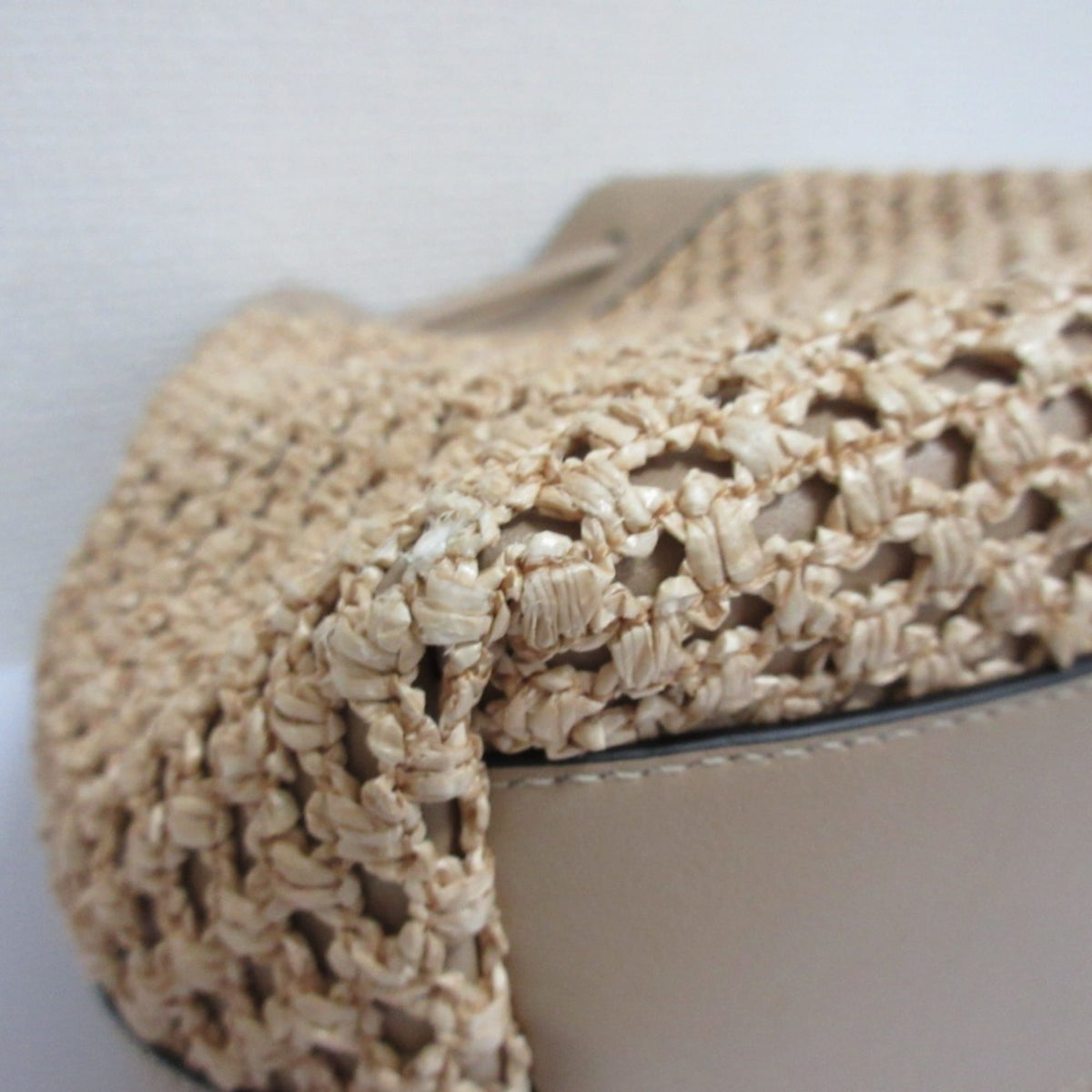 Jimmy Choo Beige Shoulder Bag (Pre-Owned)