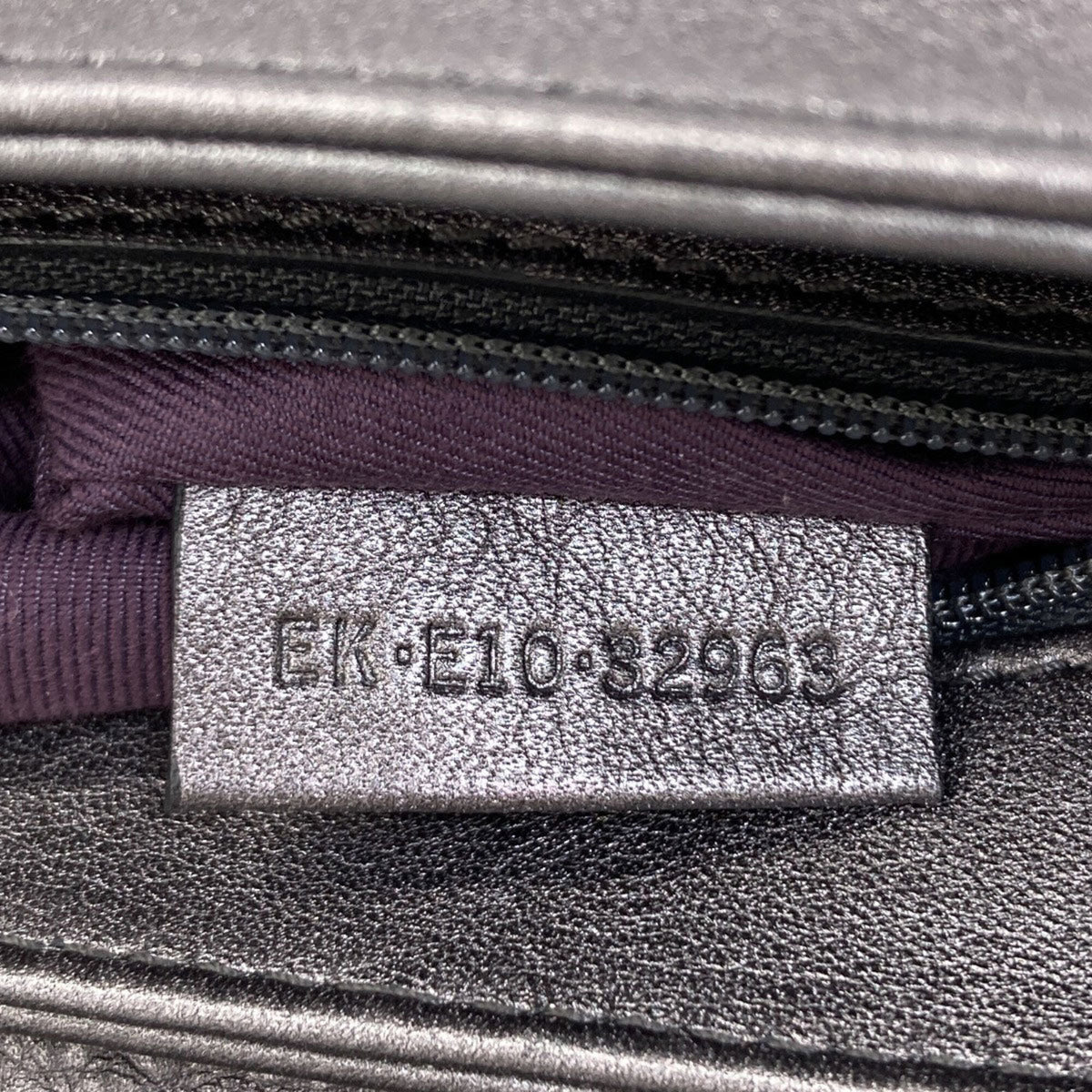 Bvlgari Gray Leather Shoulder Bag (Pre-Owned)