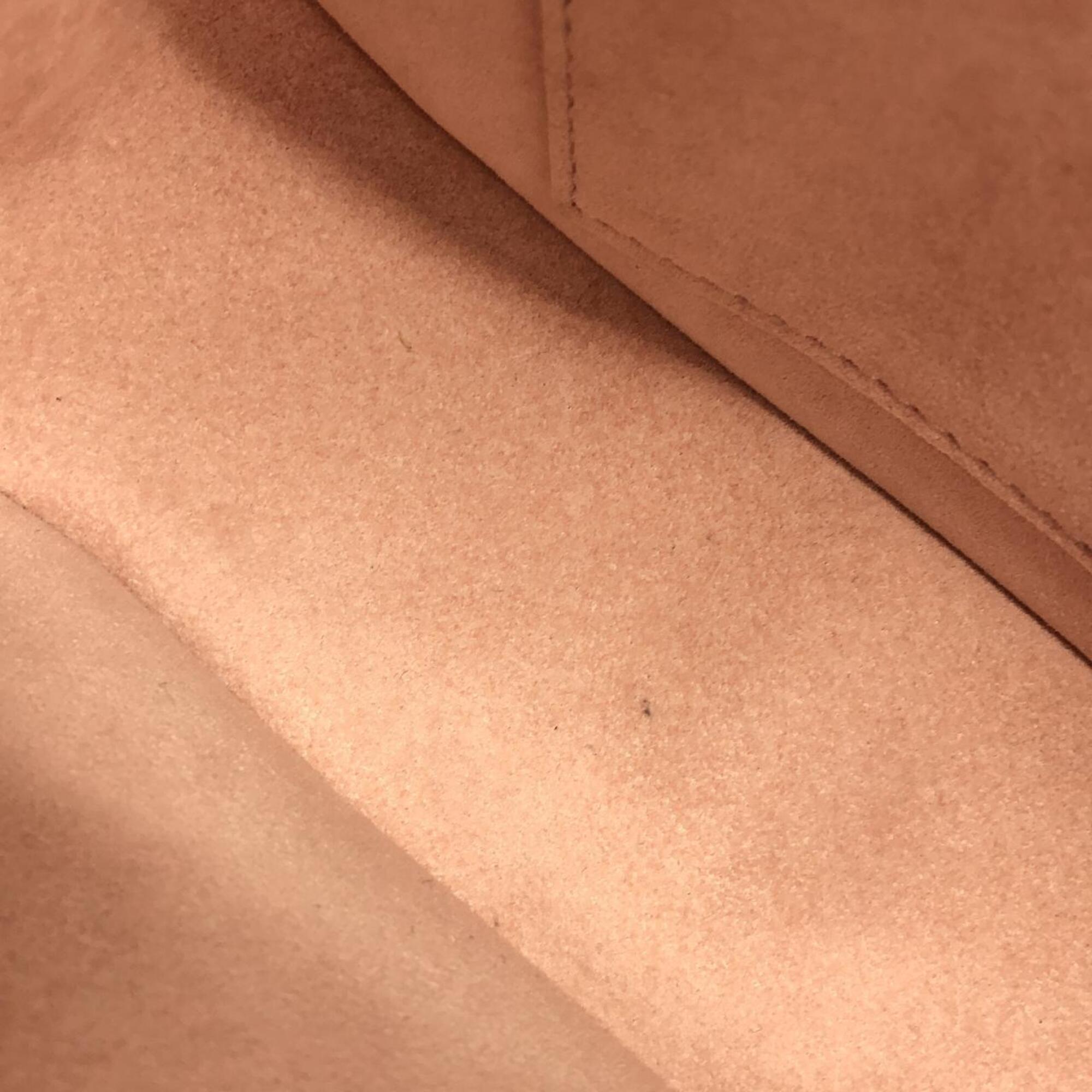 Louis Vuitton Beige Leather Shoulder Bag (Pre-Owned)