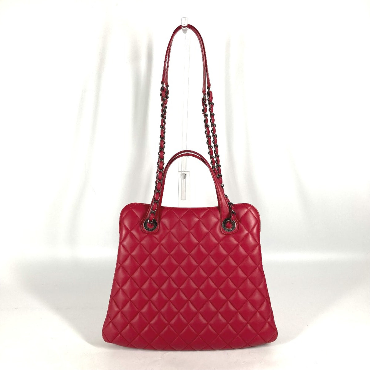 Chanel Pink Leather Tote Bag (Pre-Owned)