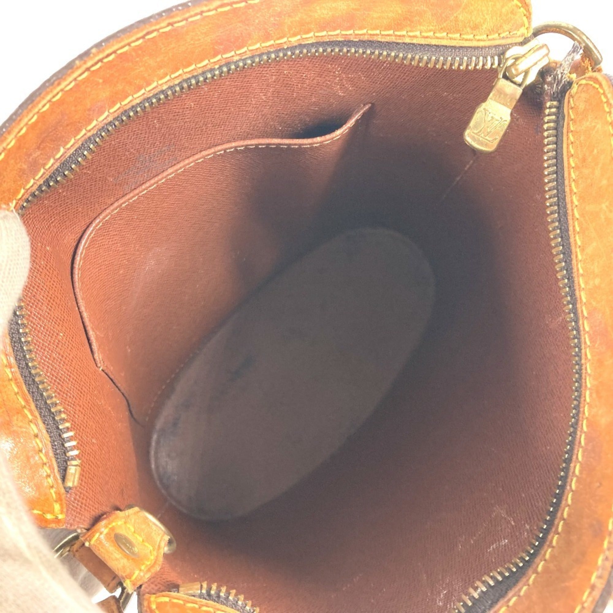 Louis Vuitton Brown Monogram Monogram Shoulder Bag (Pre-Owned)