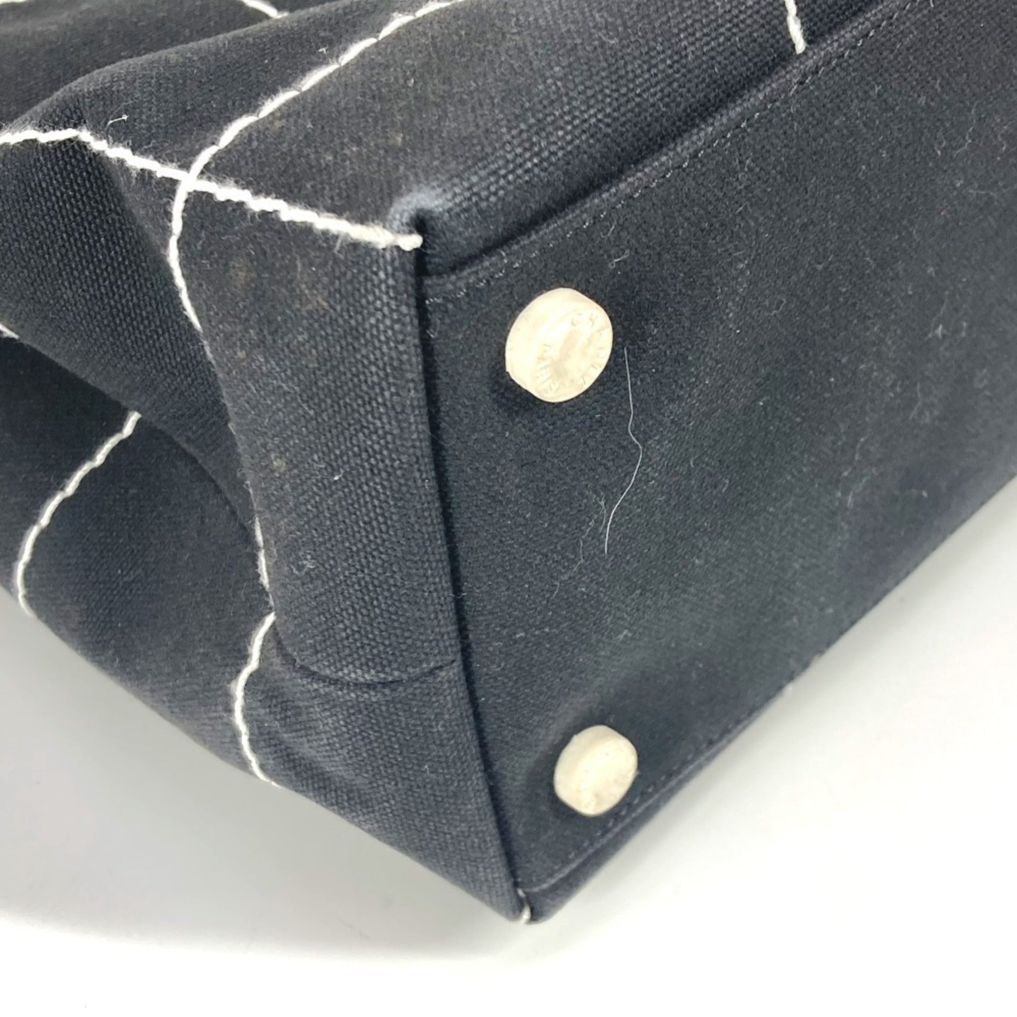 Chanel Black White Canvas Shoulder Bag Tote Bag (Pre-Owned)