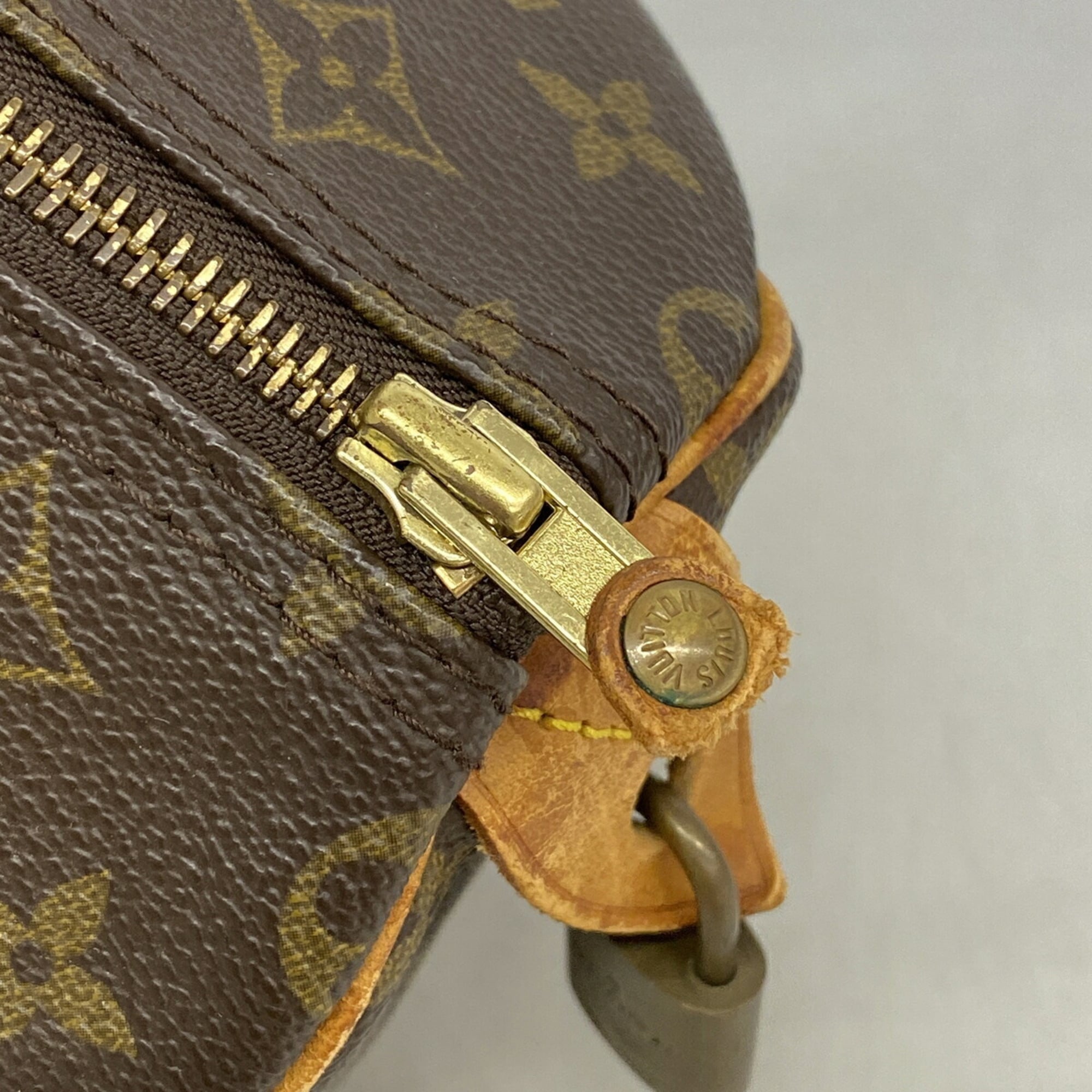 Louis Vuitton Brown Handbag (Pre-Owned)