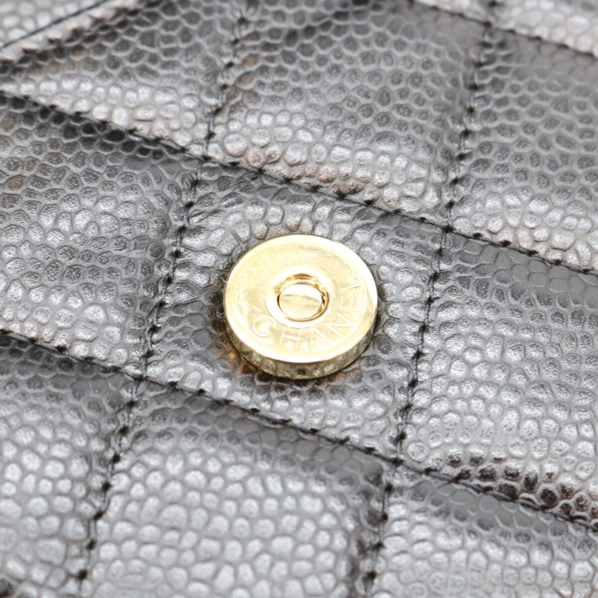 Chanel Black Grained Calfskin Shoulder Bag (Pre-Owned)