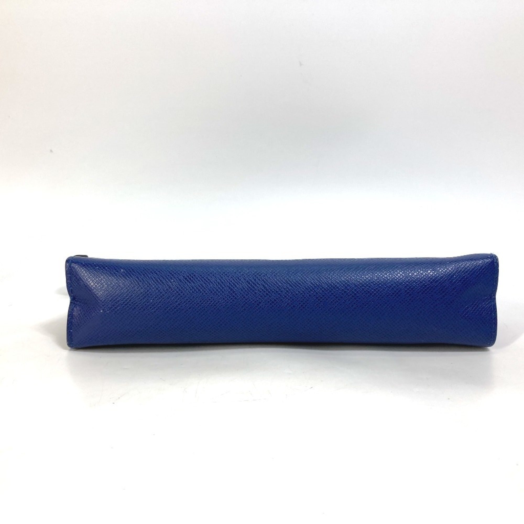 Louis Vuitton Taiga Blue Taiga Leather Pouch (Pre-Owned)