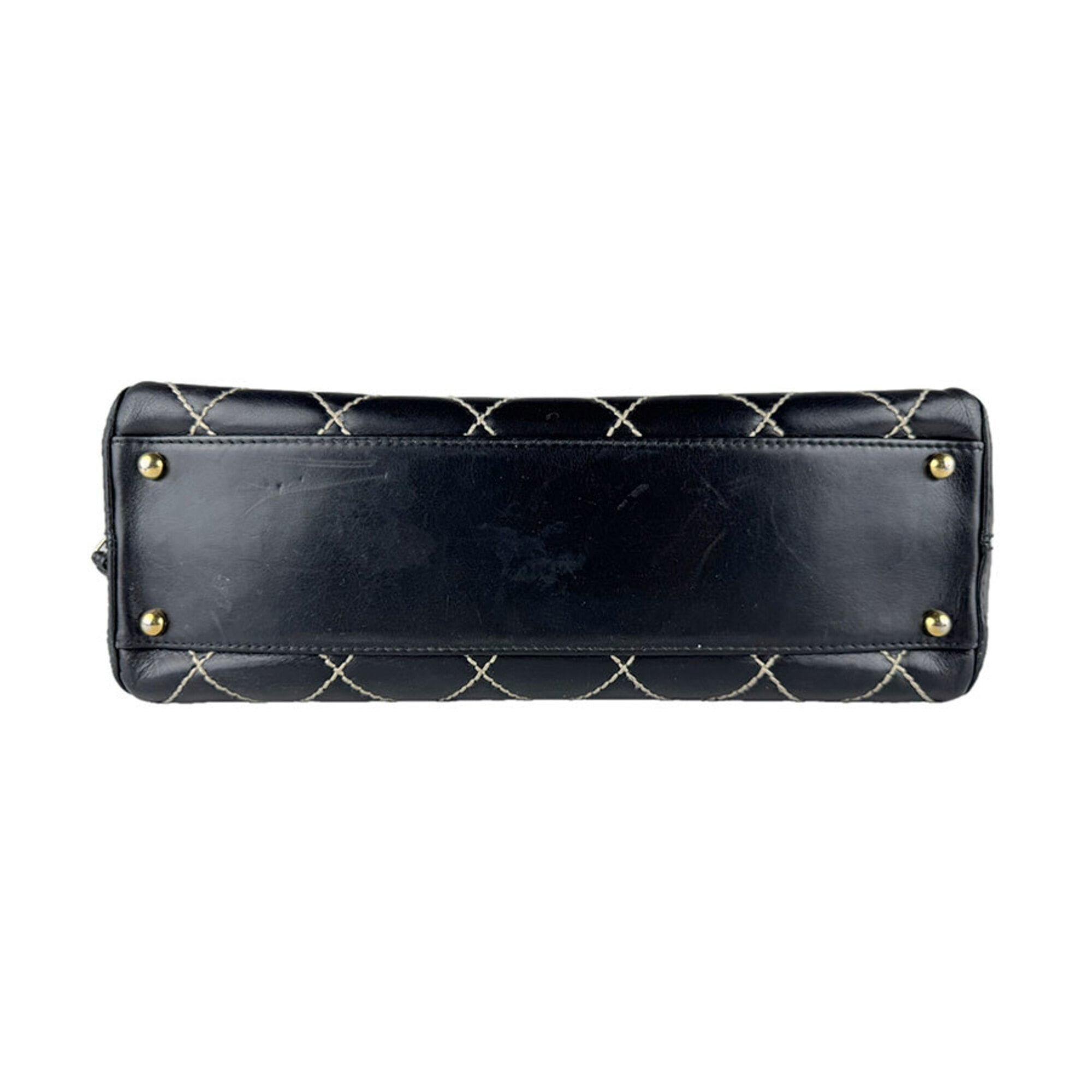 Chanel Black Leather Handbag (Pre-Owned)