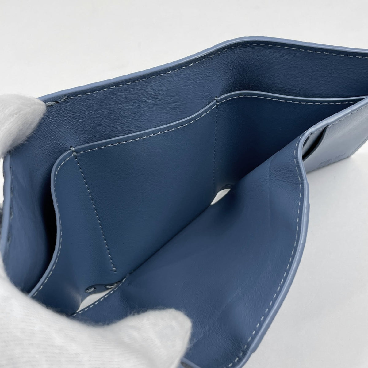 Fendi Blue Leather Wallet (Tri-Fold) (Pre-Owned)