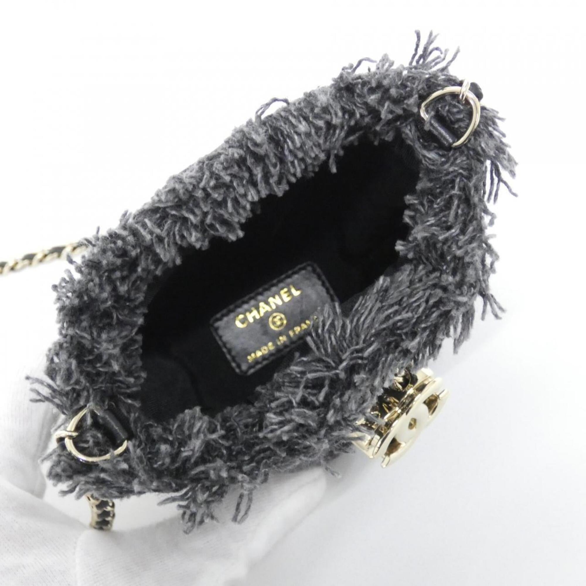 Chanel Black Denim Shoulder Bag (Pre-Owned)