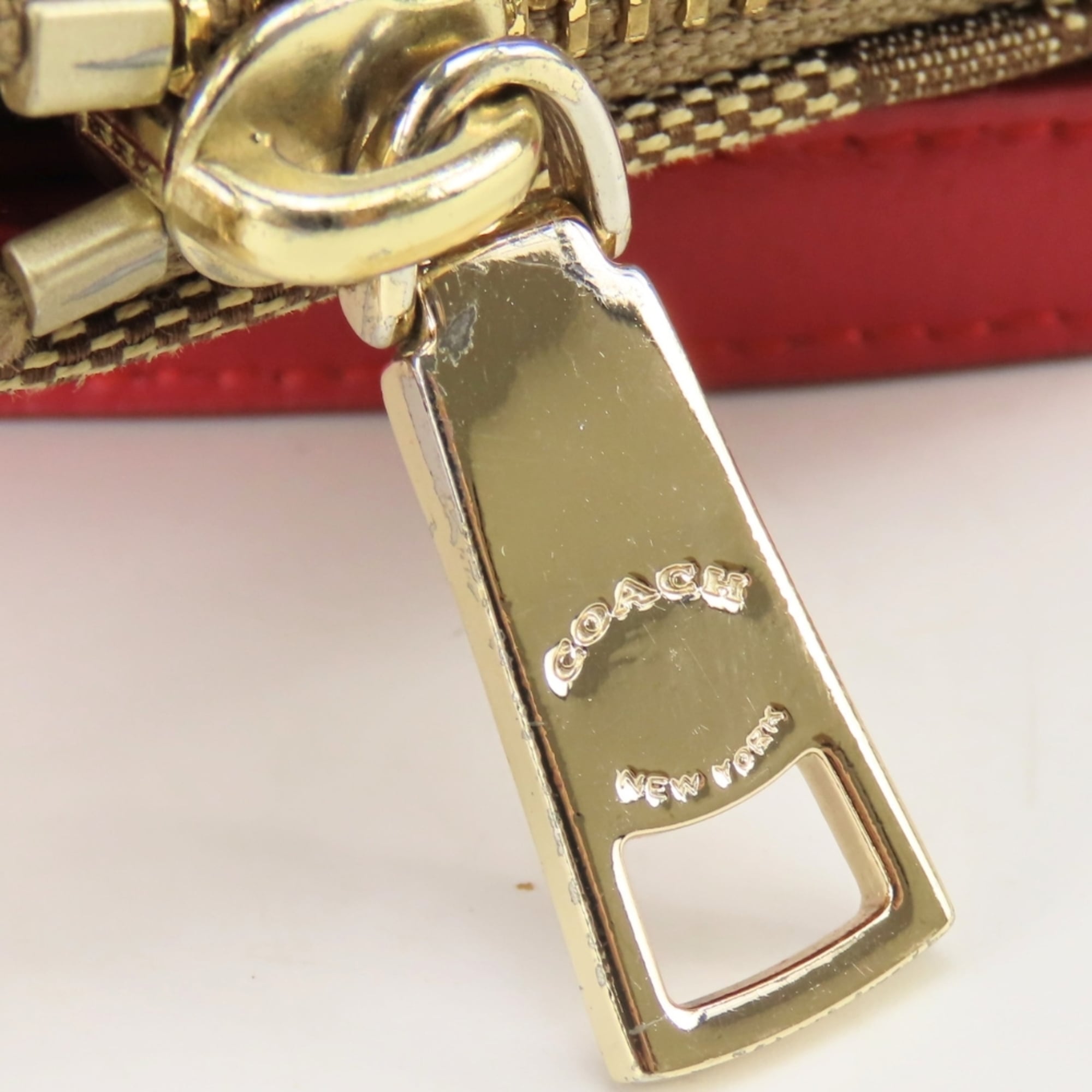 Coach Signature Beige Red Color Canvas Leather Shoulder Bag (Pre-Owned)