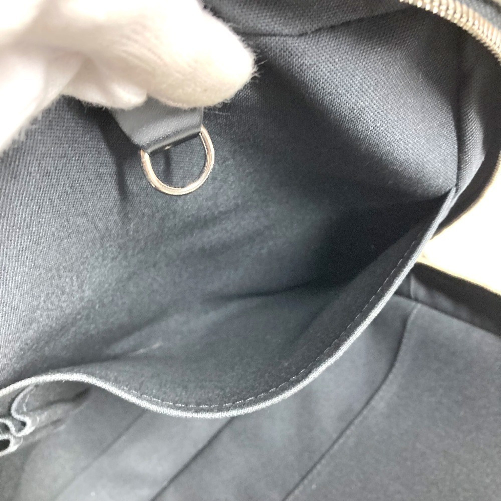 Louis Vuitton Black Noir Epi Leather Briefcase Handbag (Pre-Owned)